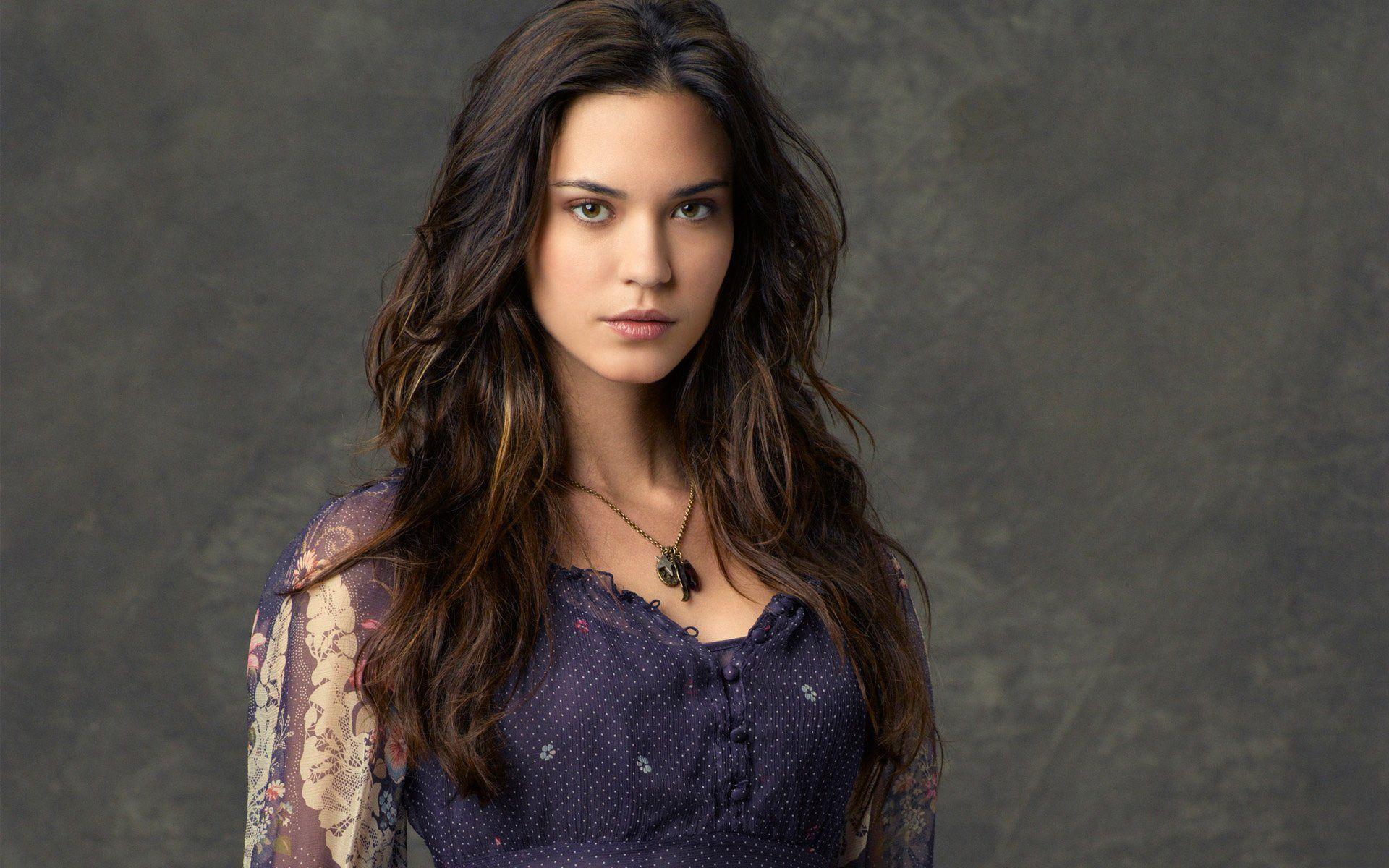 1920x1200 Odette Annable Wallpaper