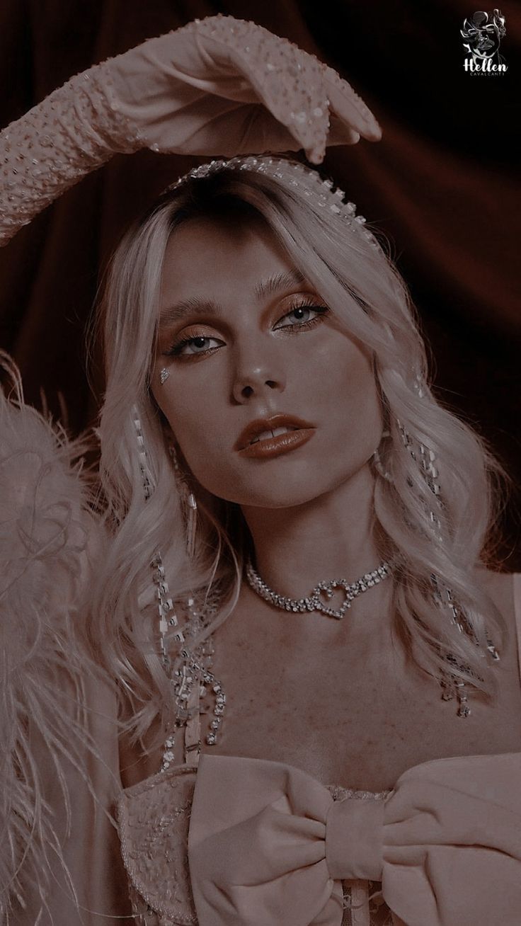 736x1308 Valentina Zenere Promo.. Wallpaper