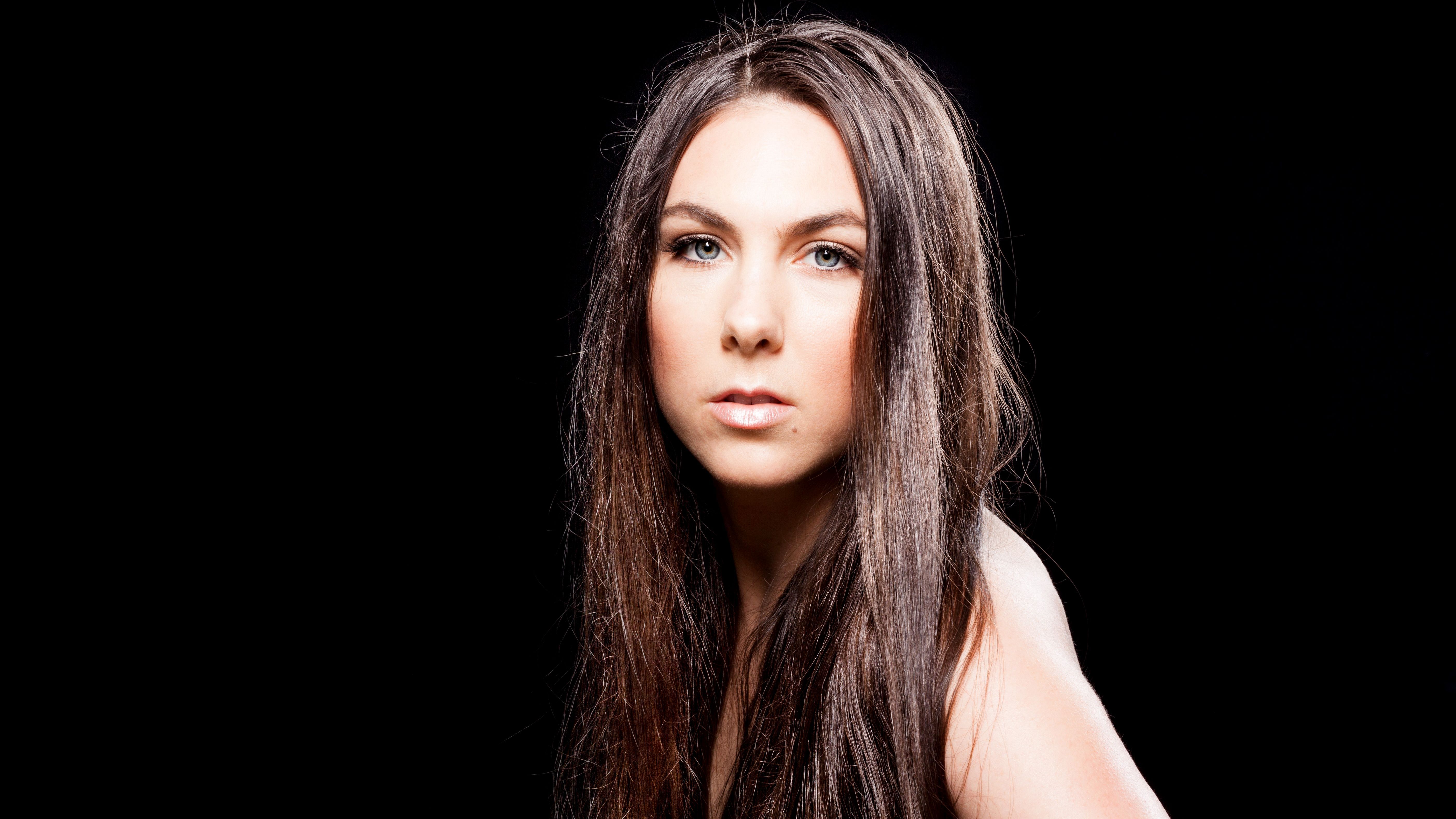5616x3159 Elize Ryd Wallpaper