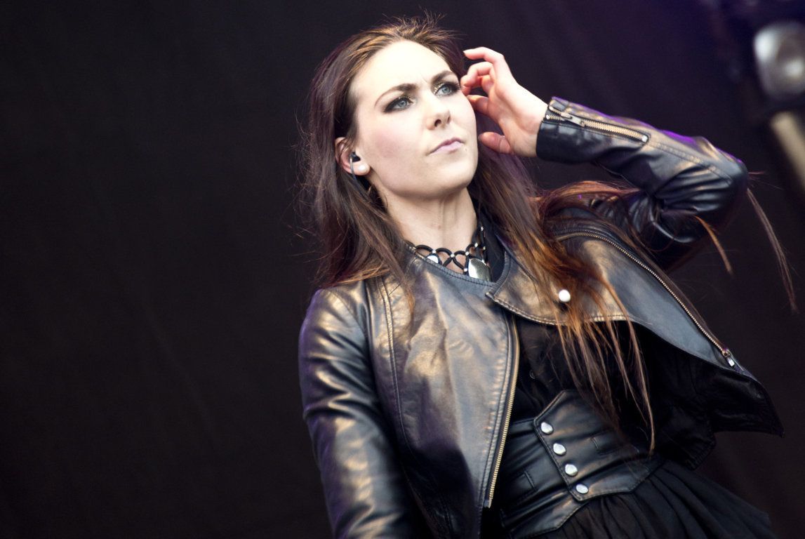 1147x768 Sonata Arctica Chile Oficial / Elize Ryd Wearing Black Leather Jacket Hd Wallpaper Arctica Chile Oficial