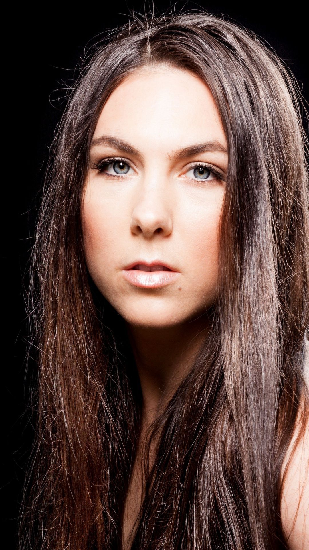 1080x1920 Elize Ryd Wallpaper