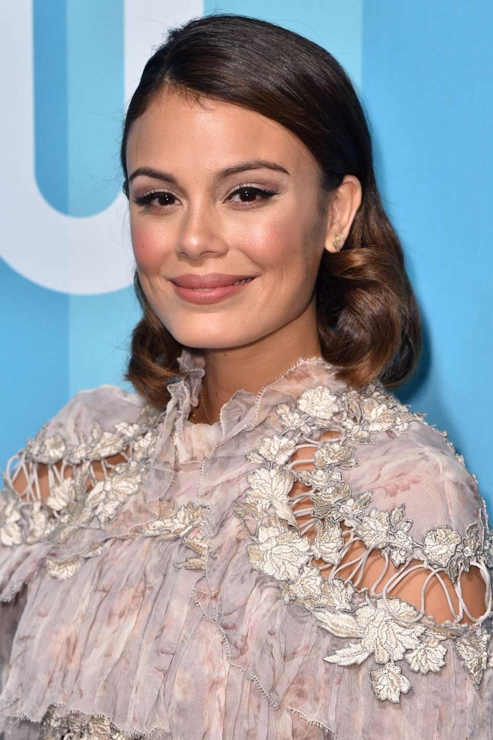 1000x1500 Nathalie Kelley Image