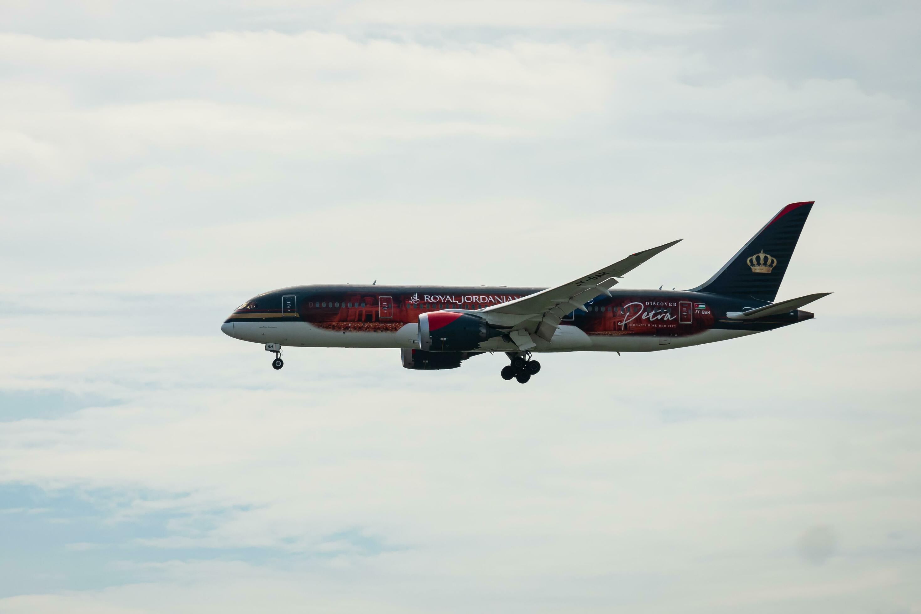 2940x1960 Bangkok, Thailand 2023 Royal jordanian airlines prepare for Landing at Suvarnabhumi Airport, Thailand