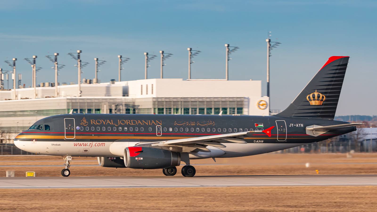 1600x900 Black & Gold: Does Royal Jordanian Have The World's Most Beautiful Livery?