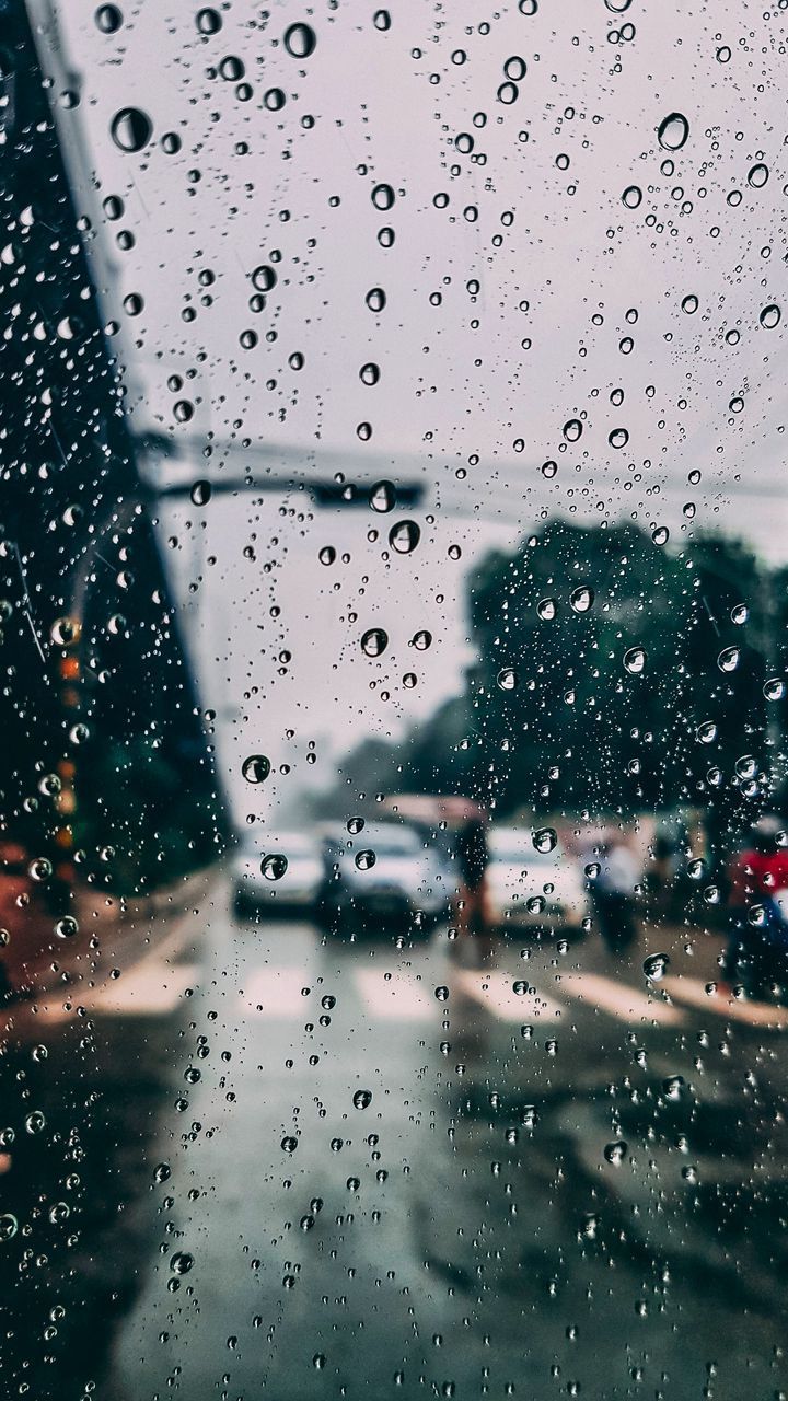 720x1280 free 4K wallpaper glass, drops, rain, macro, street, city