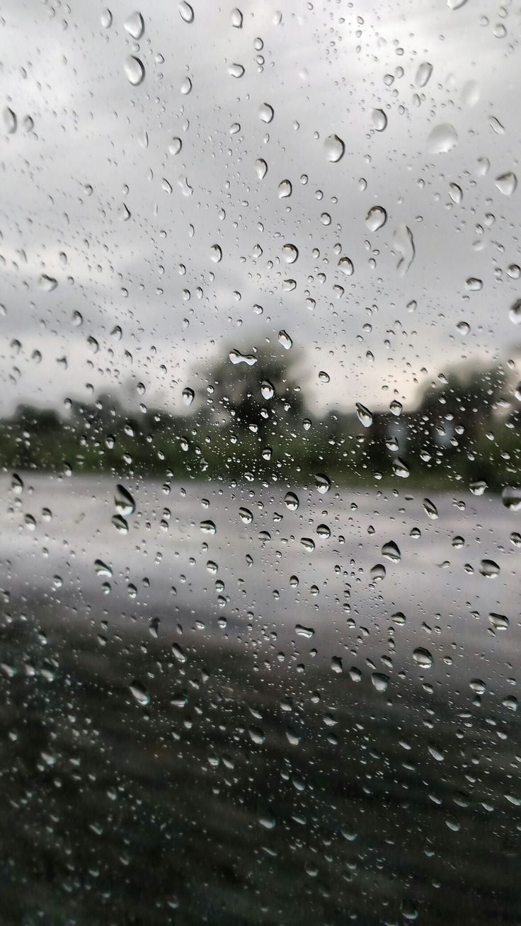 736x1308 Rainwater Drops on Window and Glass. Ich liebe regen, Hintergrundbilder, Schöne tapeten