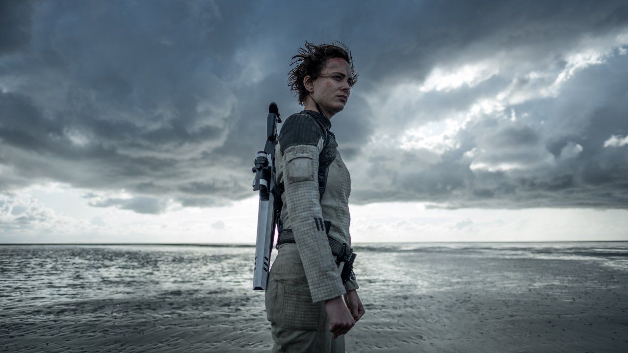 1280x720 The Colony (2021) Arnezeder as Blake
