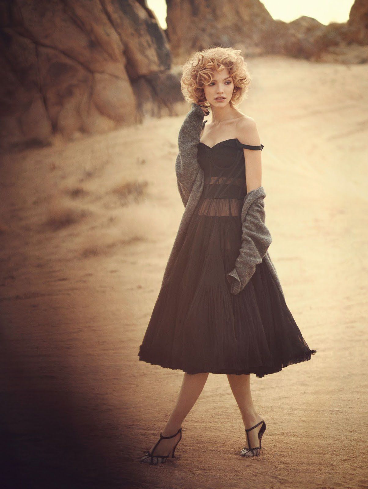 1204x1600 Sasha Luss Goes 'Far Away' In Boo George Image For Vogue China May 2015