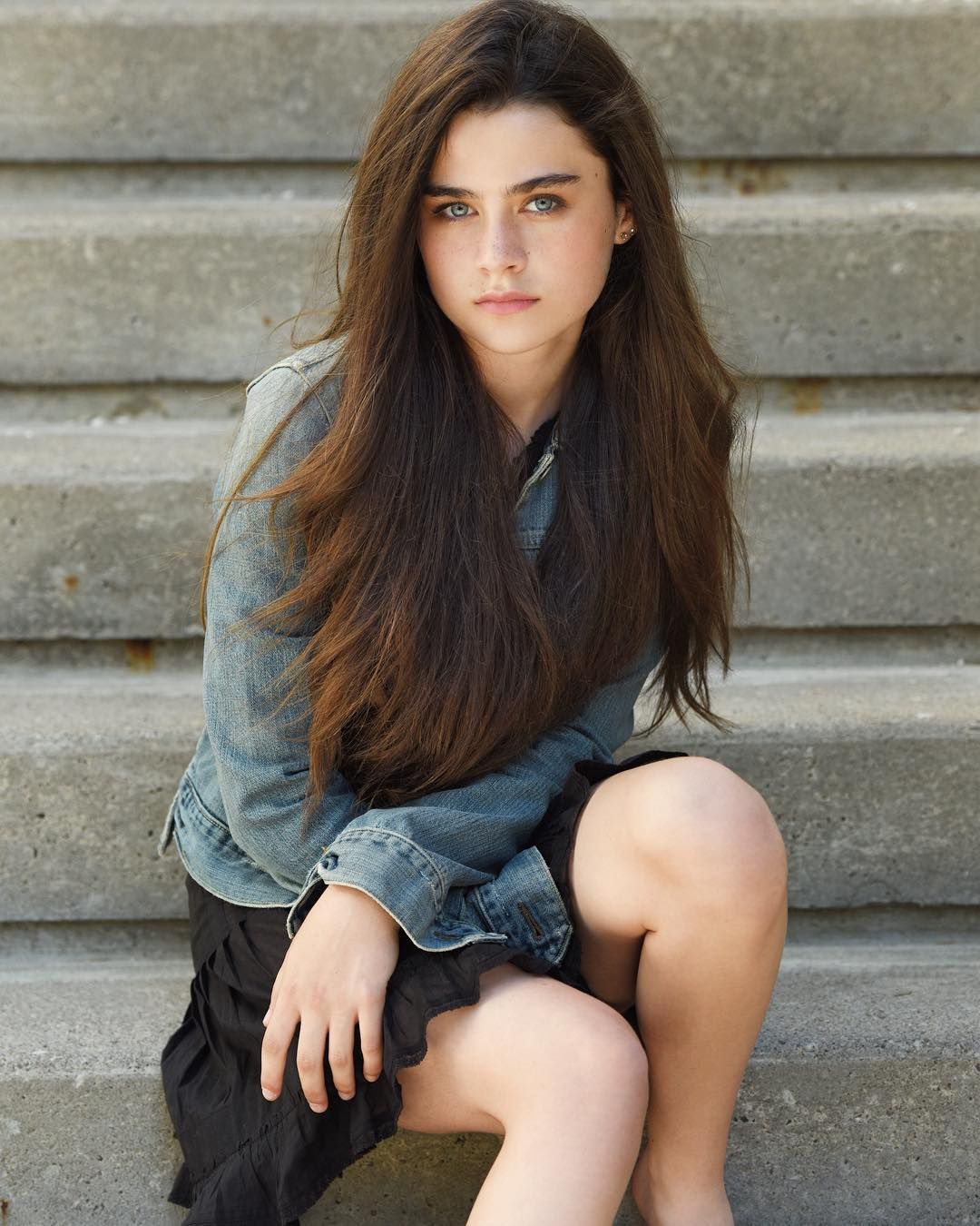 1080x1350 Lola Flanery Wallpaper