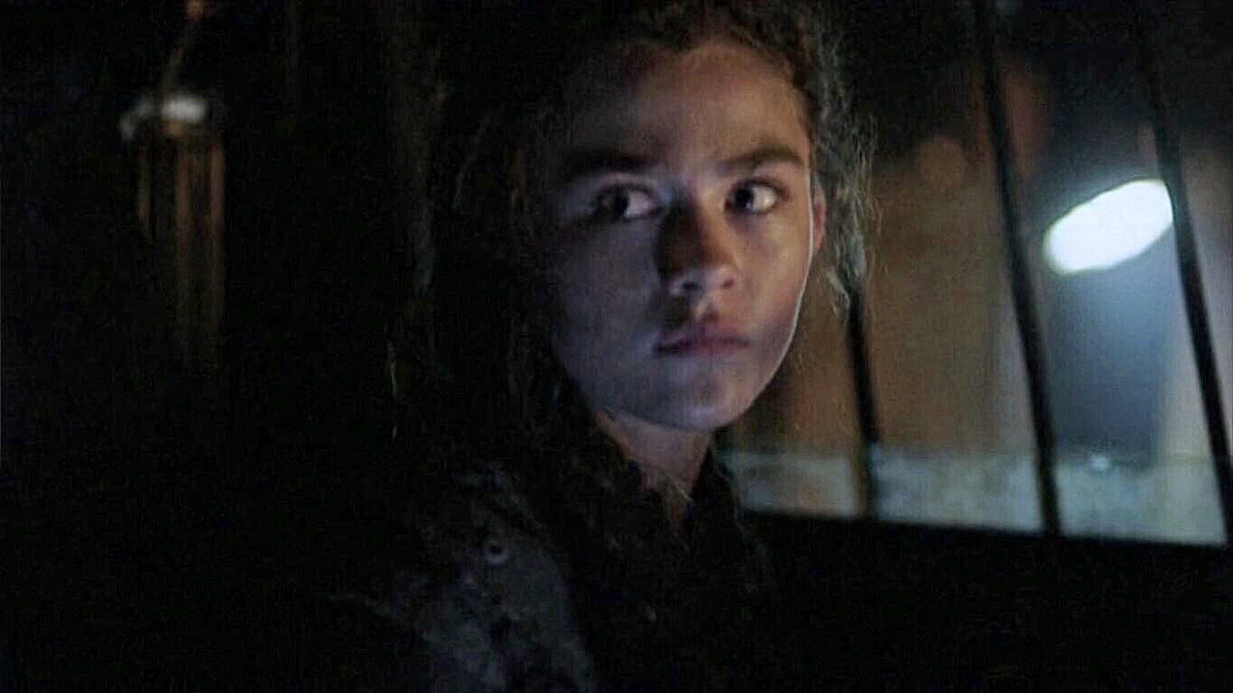 1366x768 Lola Flanery Wallpaper