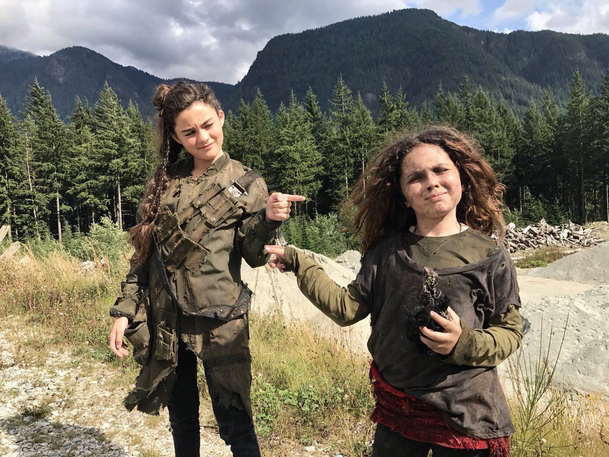 1200x900 Lola Flanery Look it's Madi !