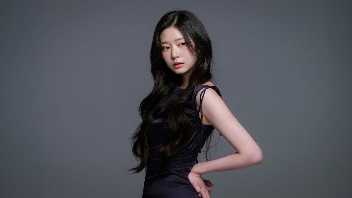 1200x675 김민주 #민주 #ミンジュ #KIMMINJU #밍주 #MINJU #배경화면 #Wallpaper #LockScreen Minju 251118 twt PC Wallpaper