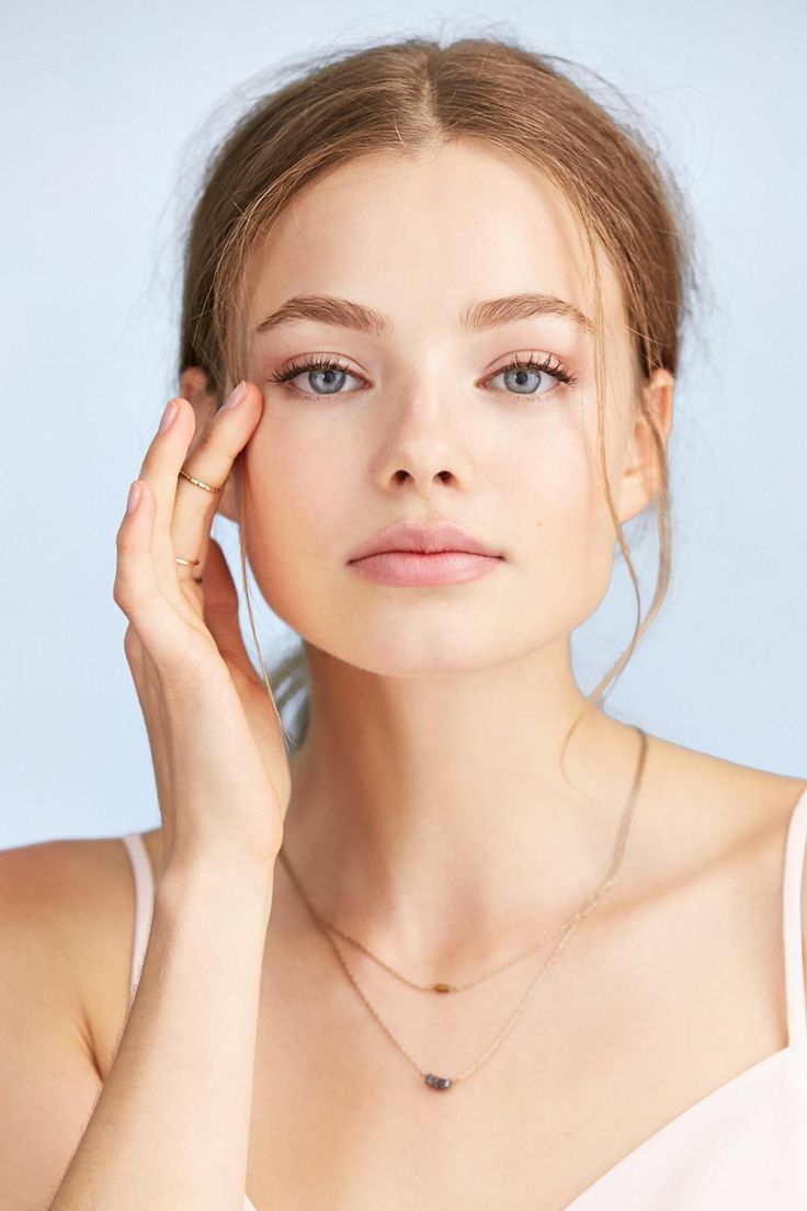 736x1104 Kristine Froseth