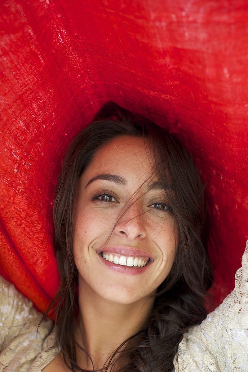 800x1200 Oona Chaplin, brunette, brown eyes, pink lipstick, smiling, actress, HD phone wallpaper