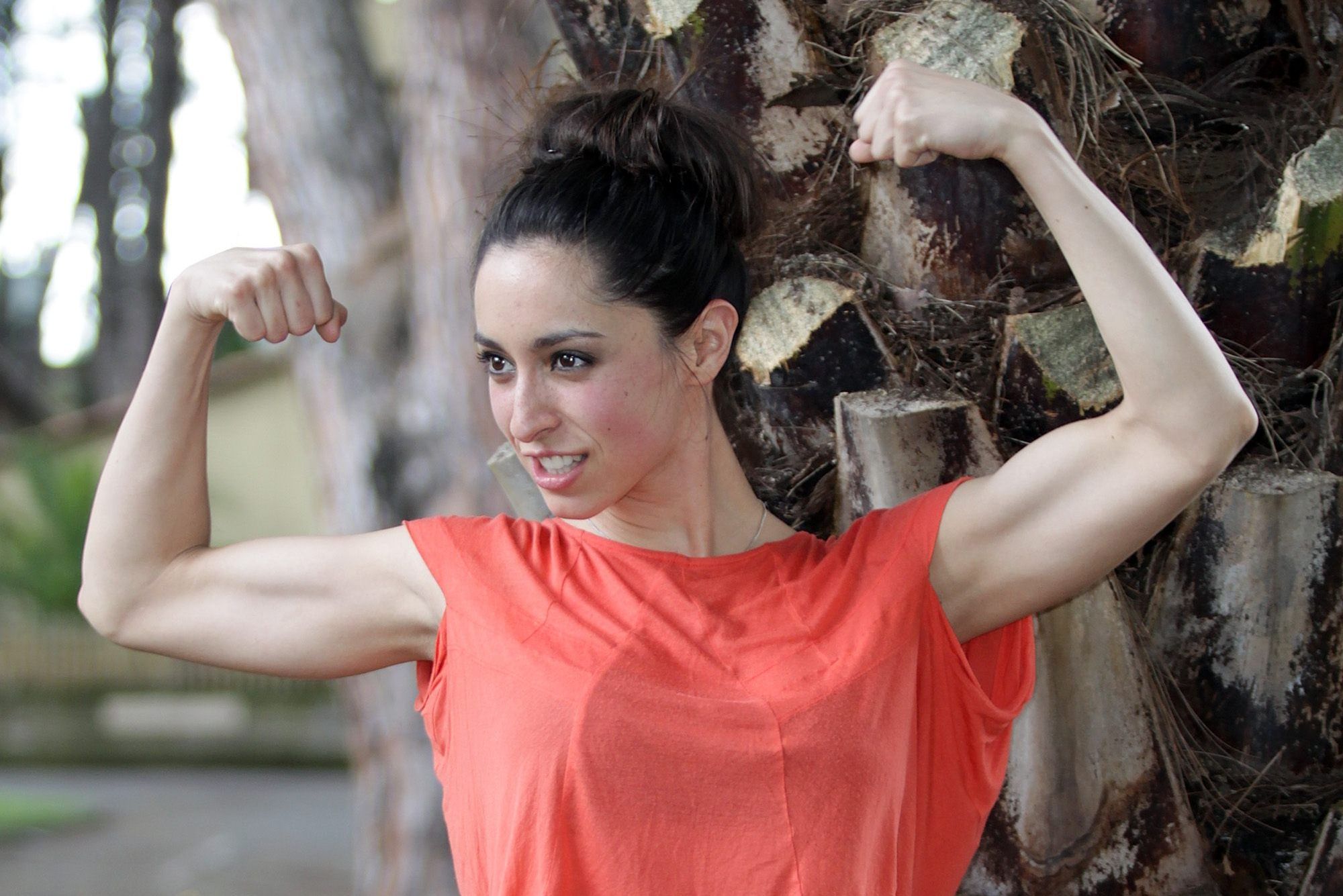 2000x1335 Desktop wallpaper: Celebrity, Oona Chaplin, Actress, Brown Eyes, Brunette 4K free download for PC. 839119