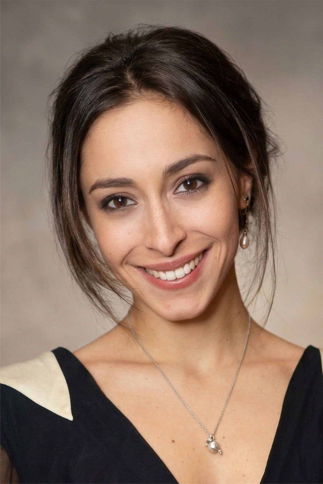 1054x1580 Oona Chaplin