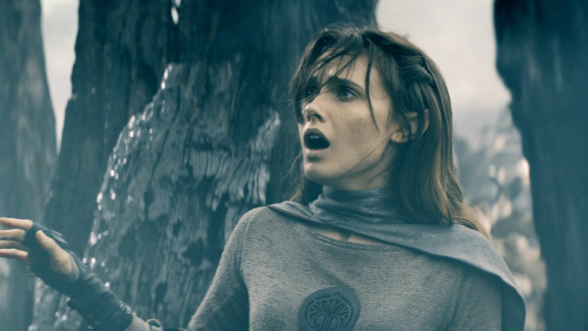 1920x1080 Poppy Drayton Wallpaper
