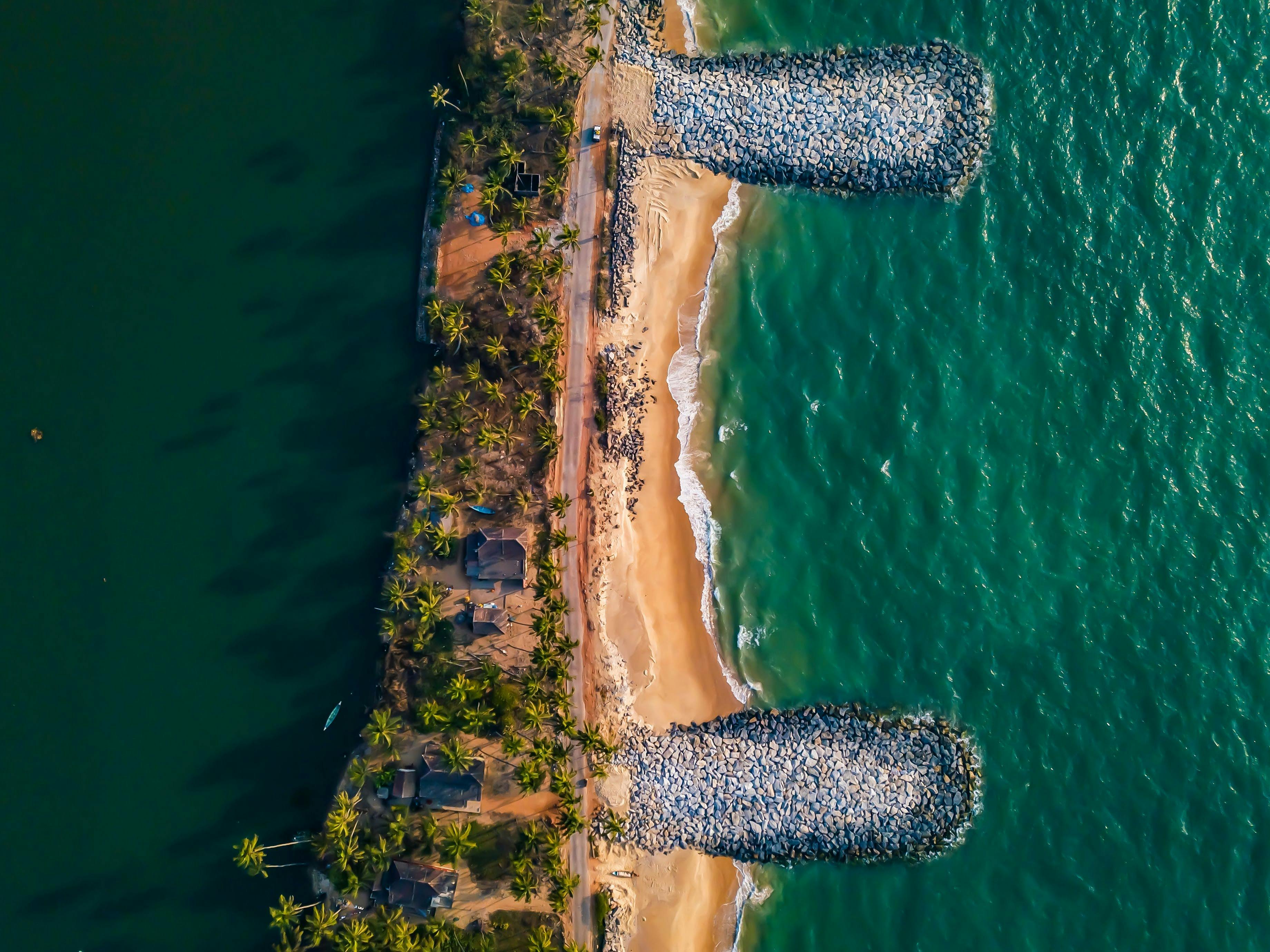 3679x2758 Birds Eye Photography of Body of Water · Free