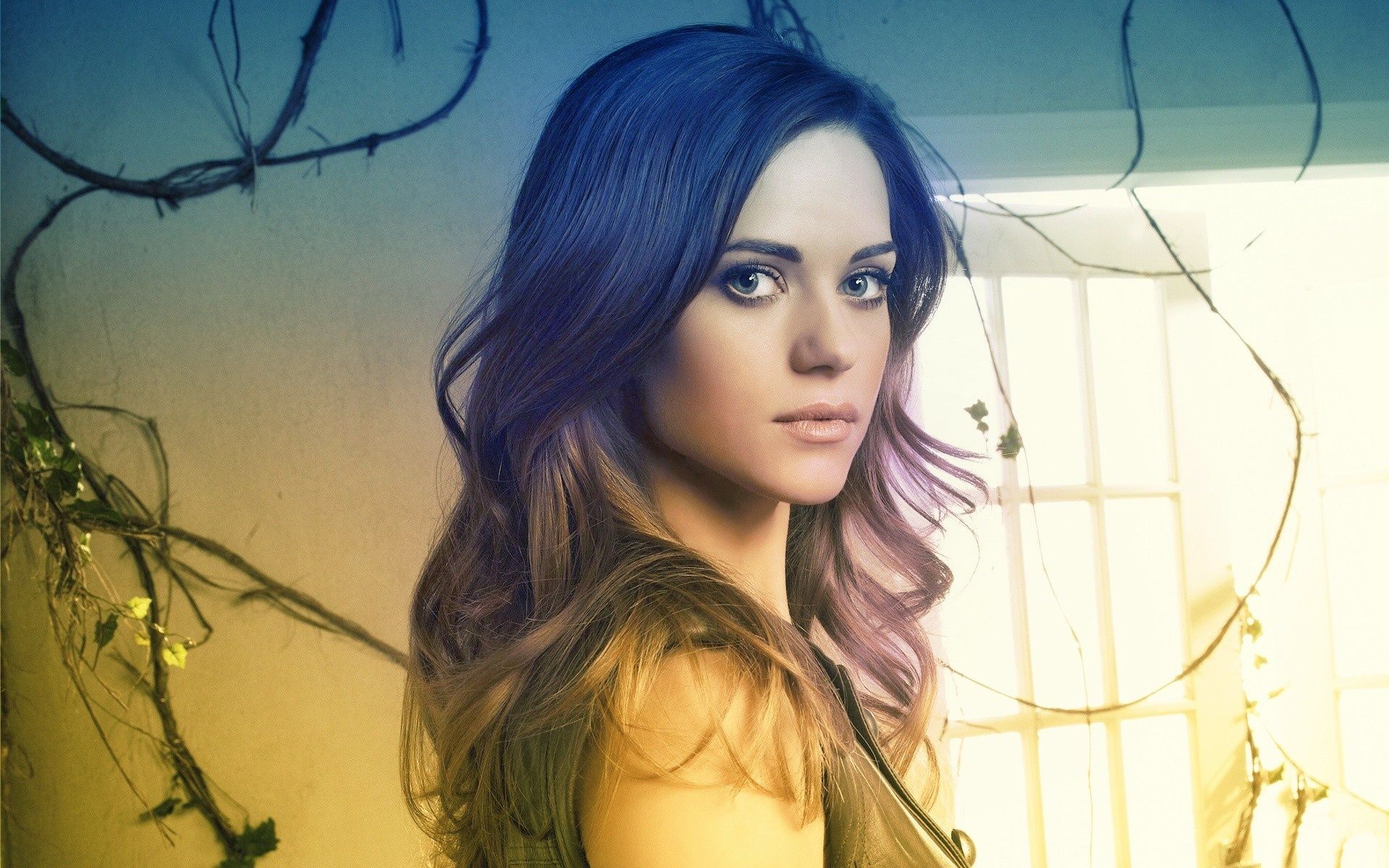 1920x1200 lyndsy, Fonseca, Nikita, Actress, Brunette, Face, Eyes, Lips, Soft, Vines, Door, Window, Light, Sunlight, Stare, Look, Babes, Sensual, Tv, Television, Show, Women, Females, Girls Wallpaper HD / Desktop and Mobile Background