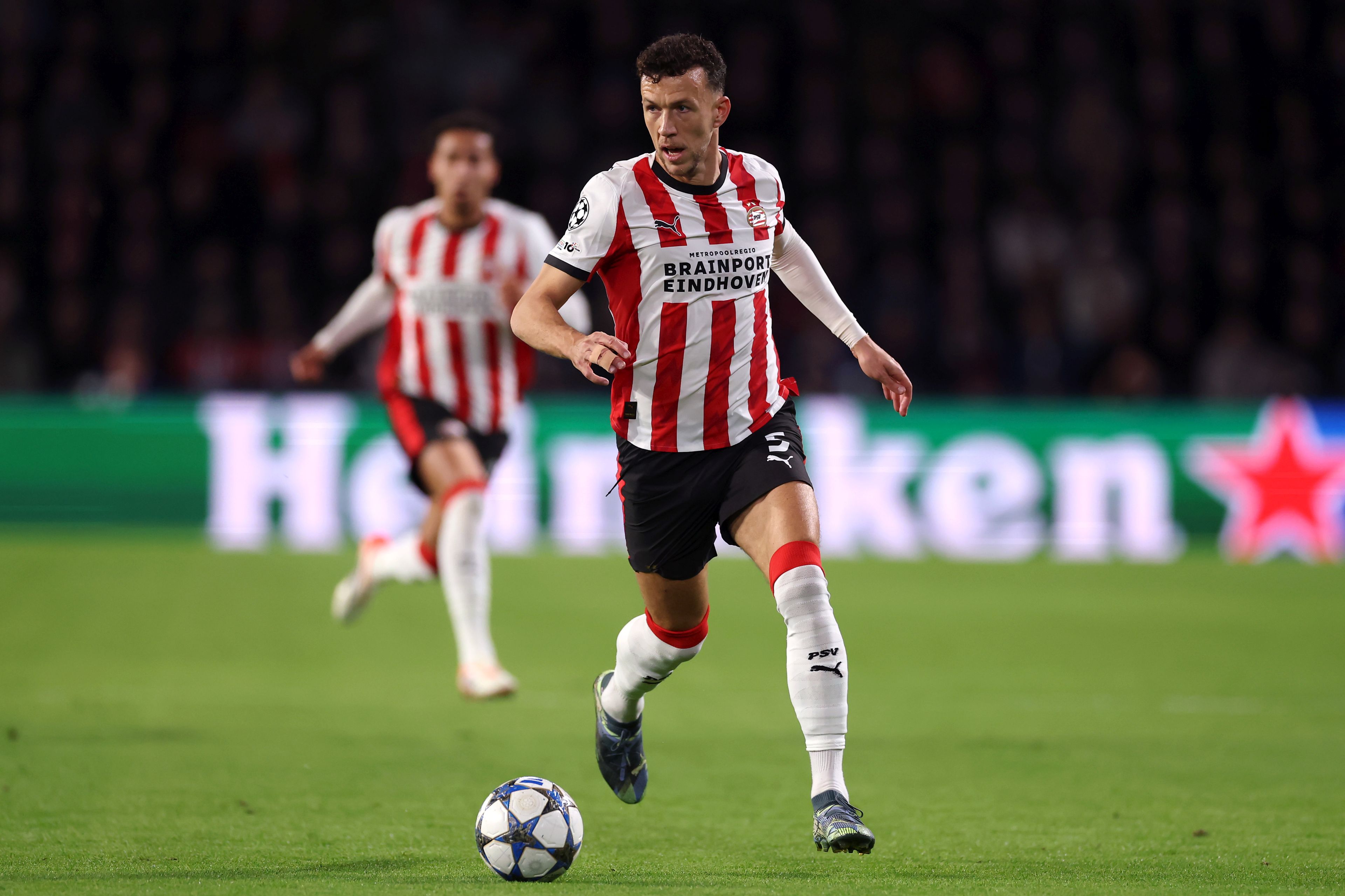 3840x2560 Inter Milan to pish for Ivan Perisic after Henrique flops