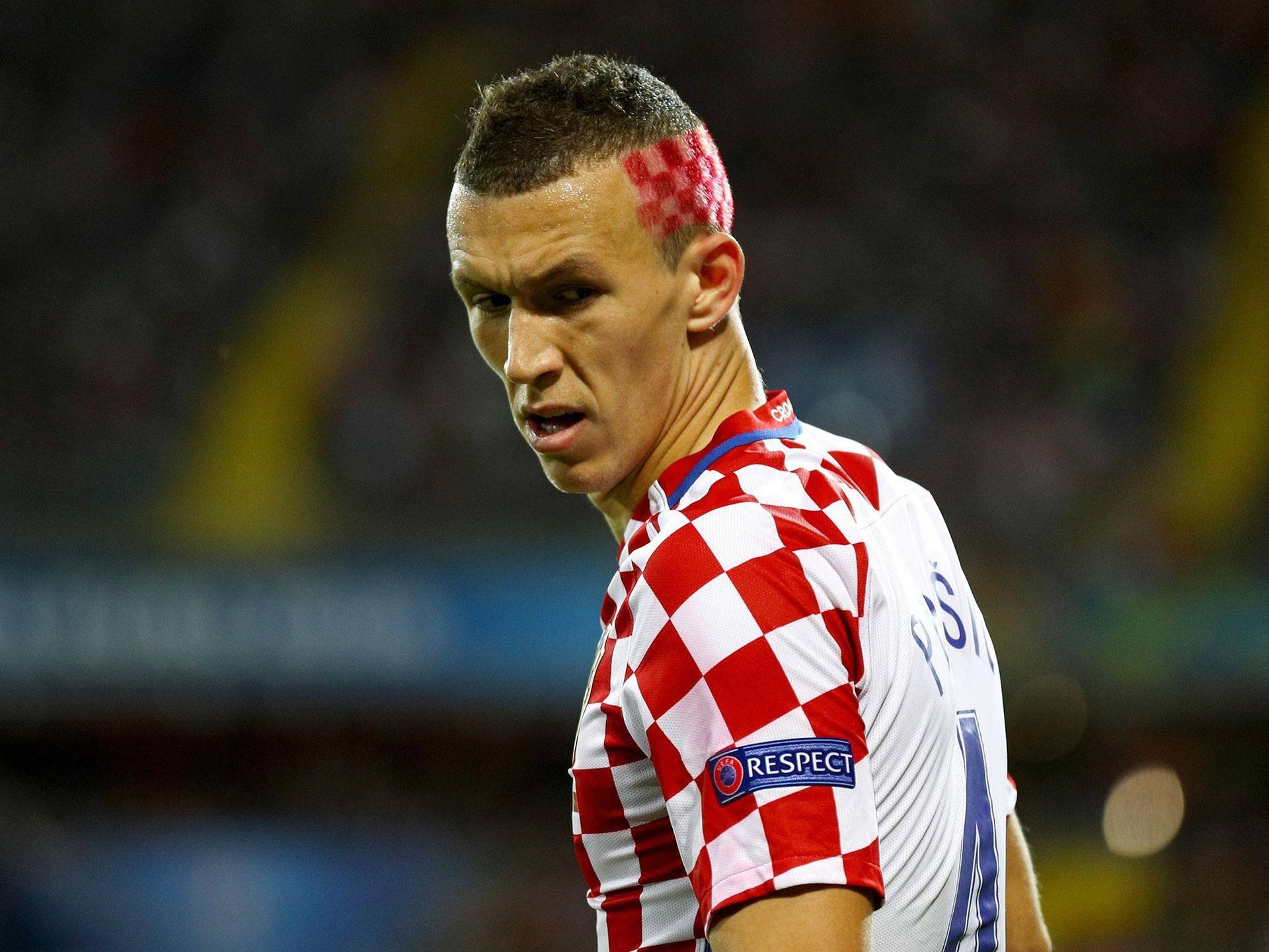 1920x1440 Download Ivan Perisic With Red Dye Wallpaper