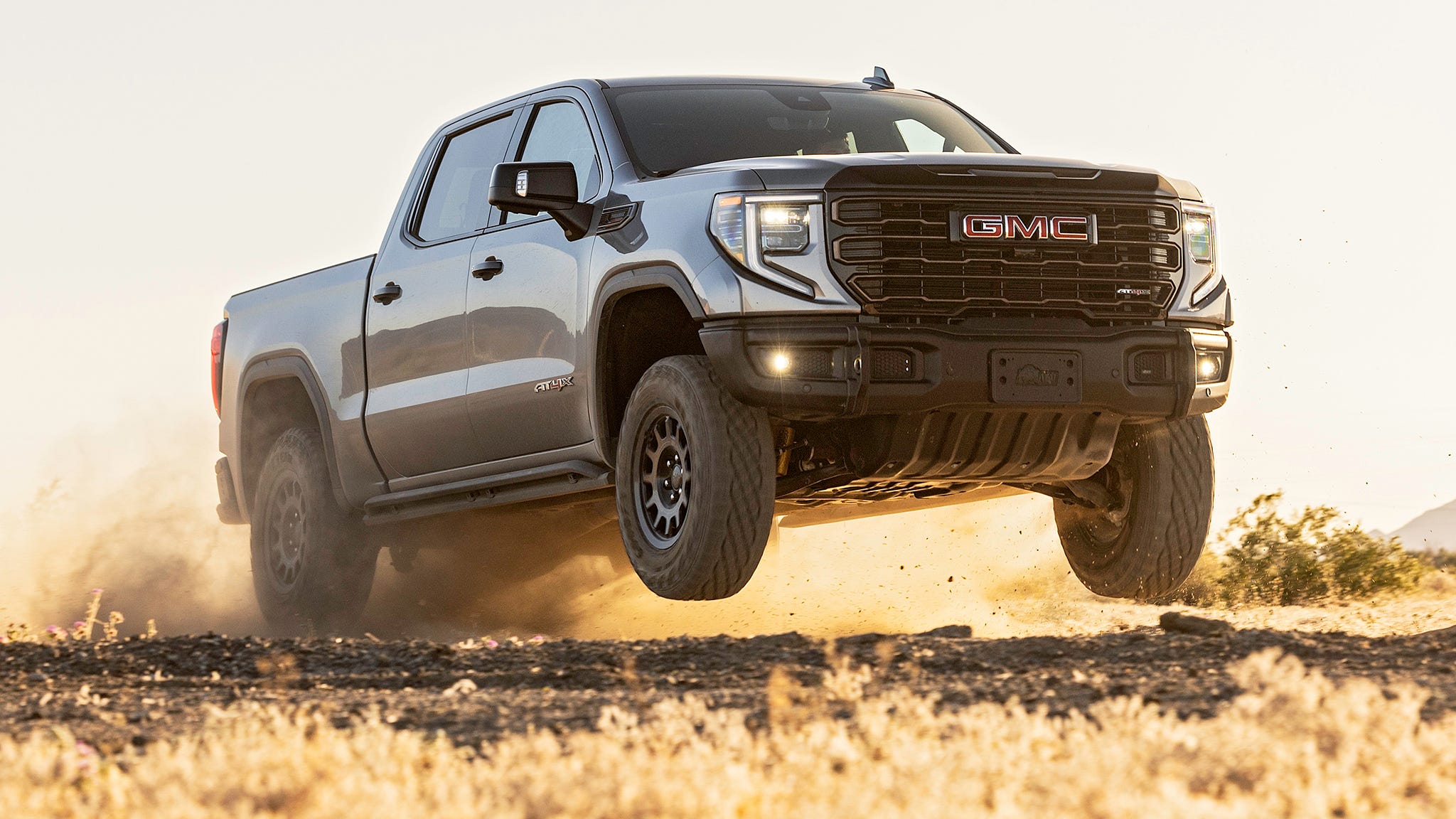 2048x1152 GMC Sierra 1500 Review: Expert Insights, Pricing, and Trims