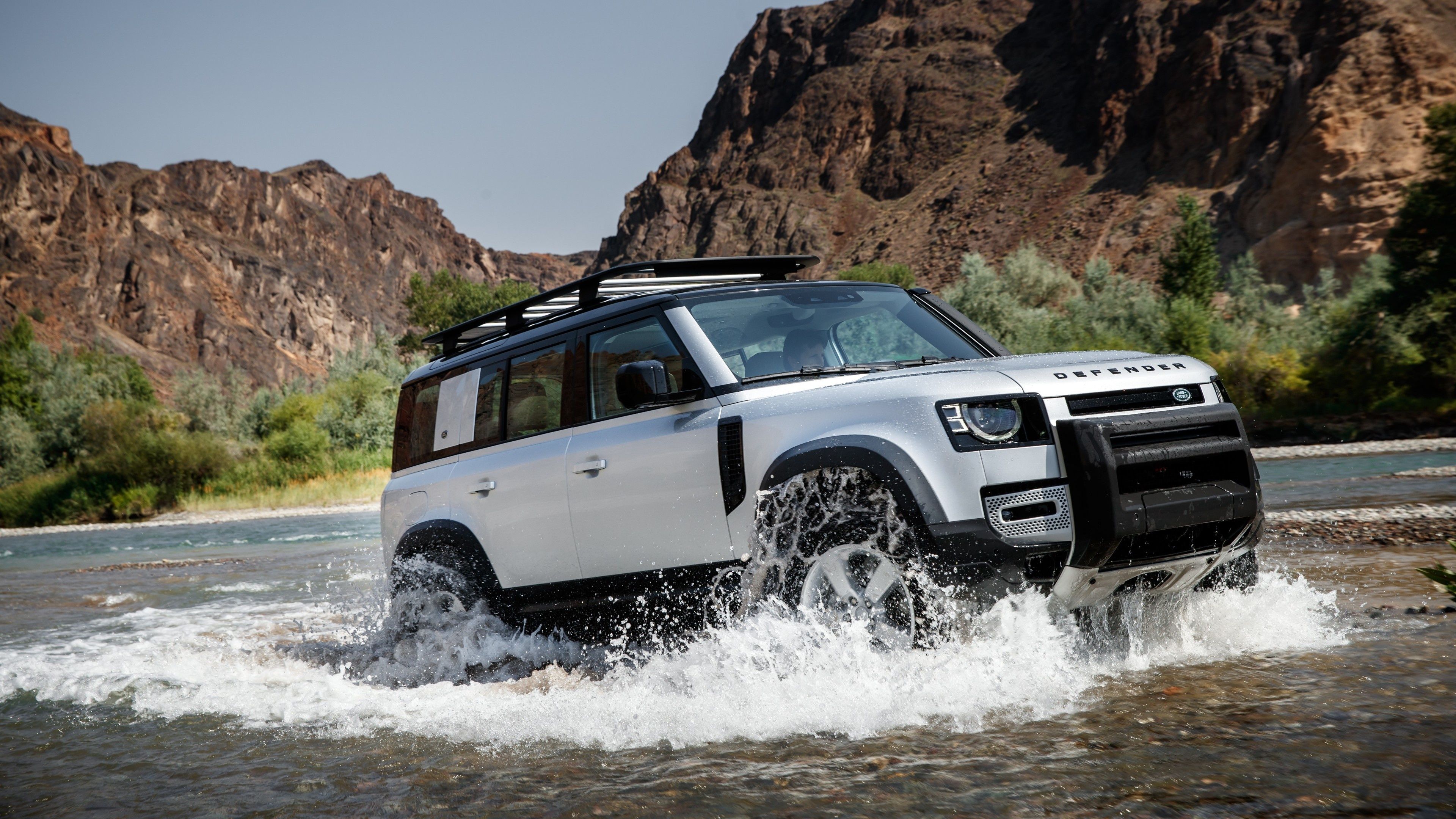 3840x2160 Land Rover Defender Wallpaper