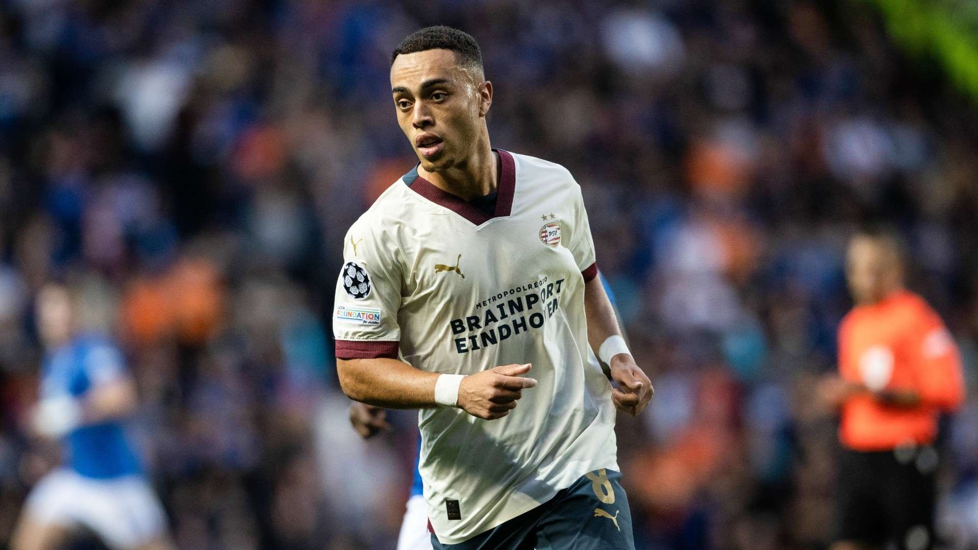 1920x1080 Signs of the old Sergino Dest! USMNT fullback makes strong impression on PSV debut but Ricardo Pepi & Malik Tillman don't make it off the bench against Rangers. Goal.com US
