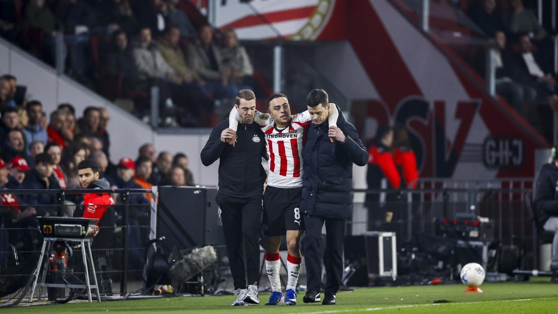 1920x1080 USMNT's Sergino Dest picks up apparent hamstring injury