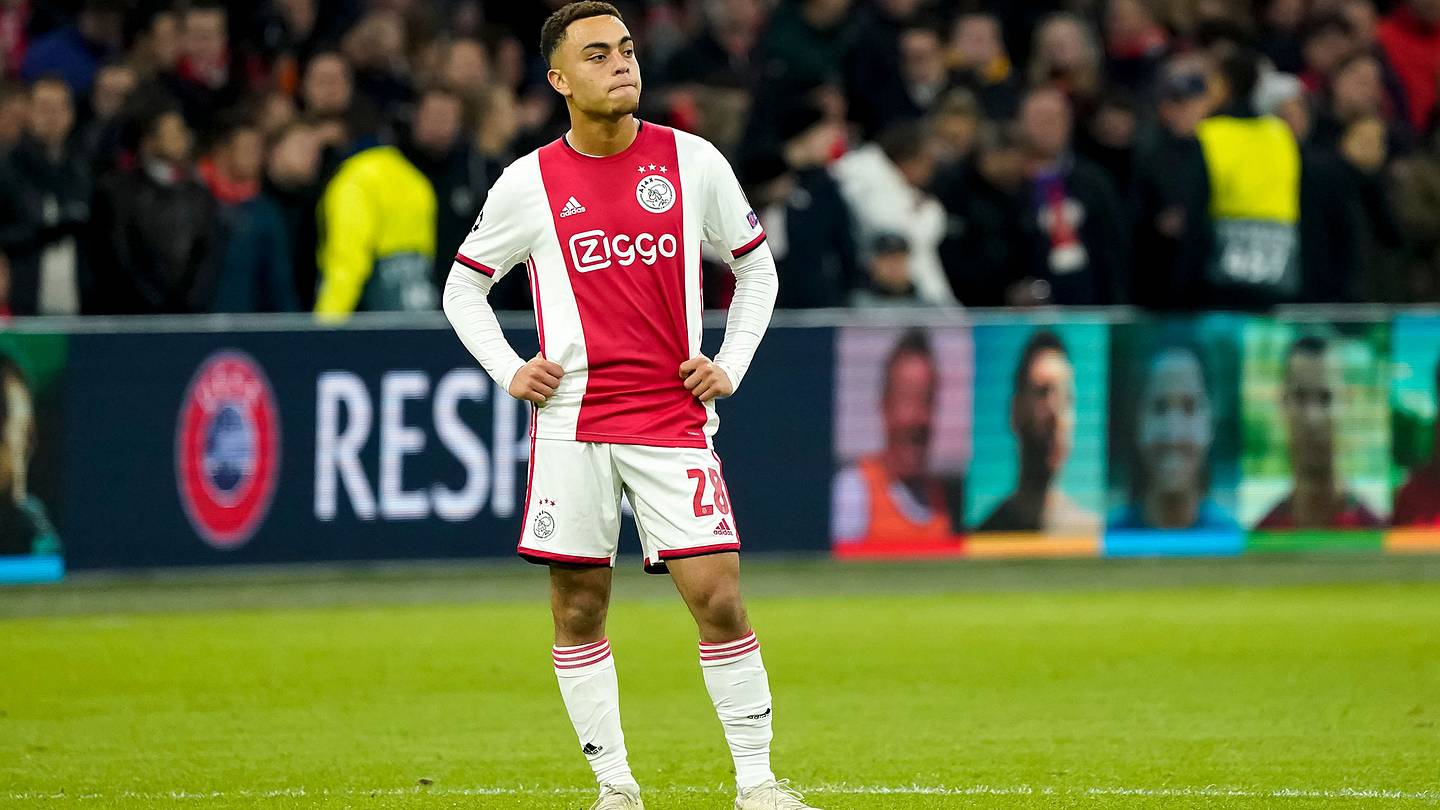 1440x810 Sergiño Dest Leaves Ajax's Qatar Training Camp Over Uneasy Feeling