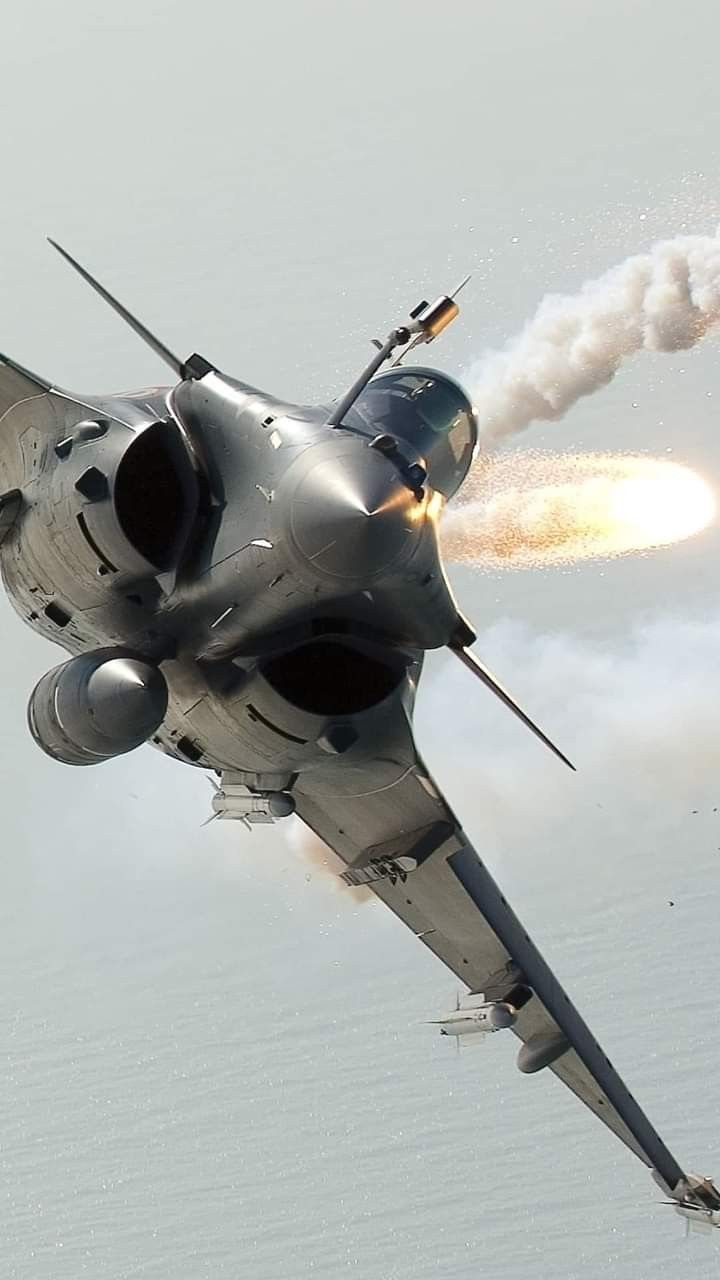 720x1280 Les chevaliers du ciel. Rafale dassault, Avion rafale, Avions militaires