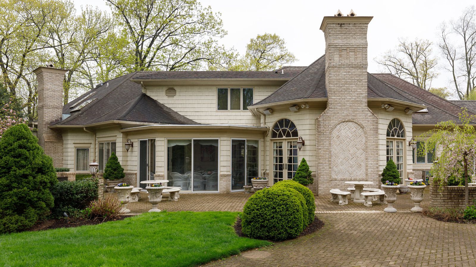1600x900 Tony Soprano's House Hits the Market