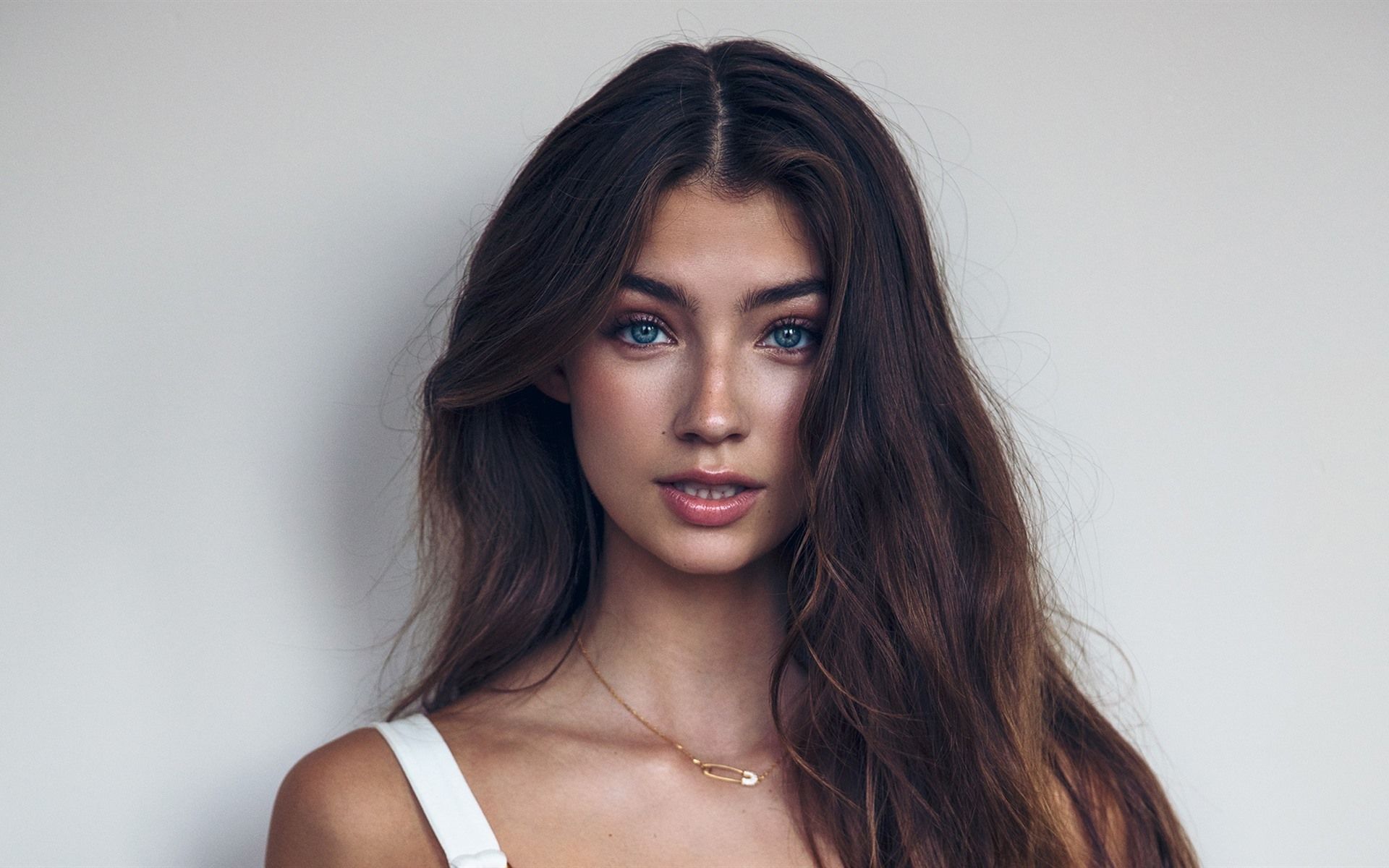 1920x1200 Lorena Rae 01 640x1136 IPhone 5 5S 5C SE Wallpaper, Background, Picture, Image