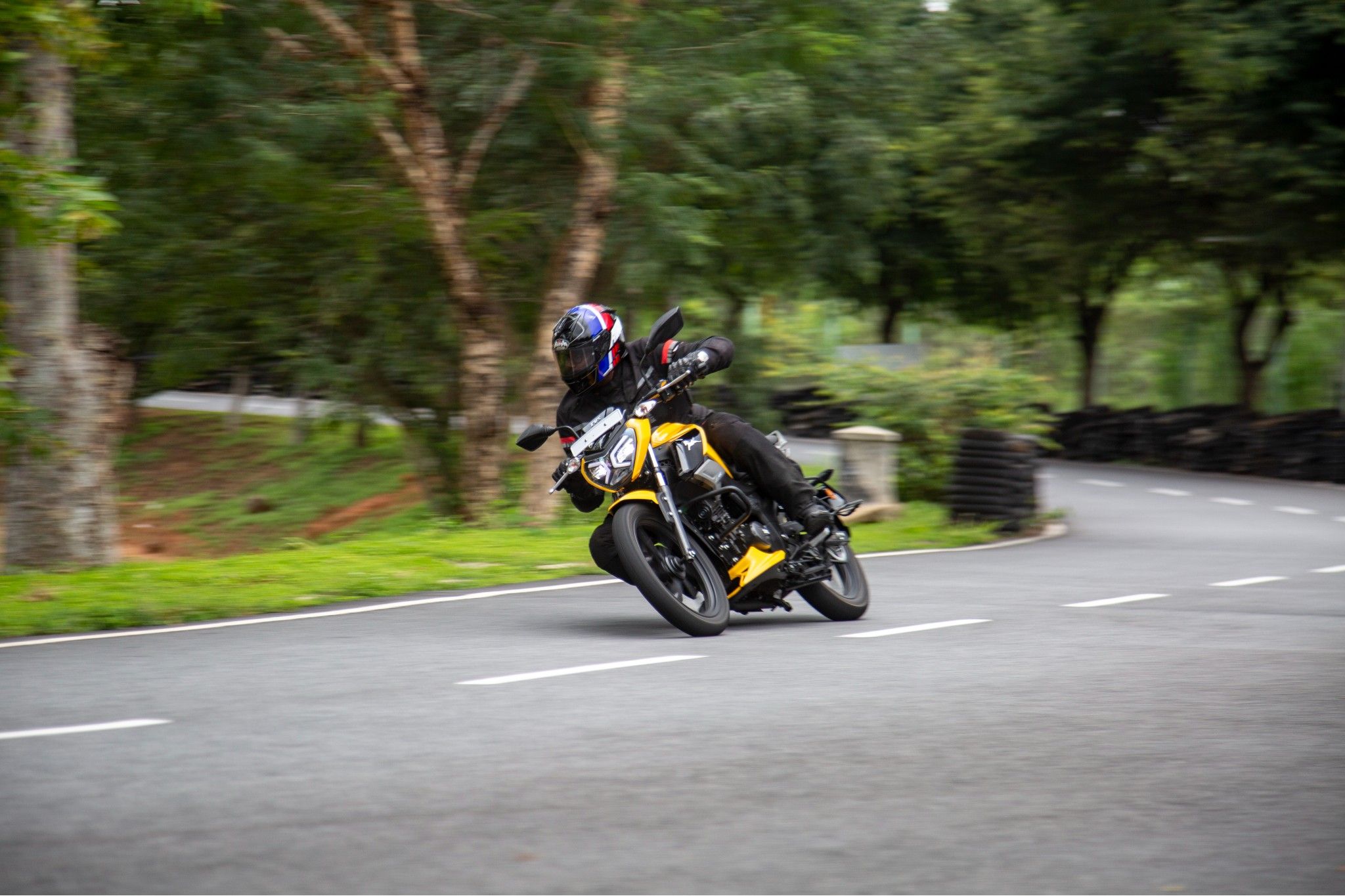 2048x1365 TVS Raider first ride review: Just another commuter?