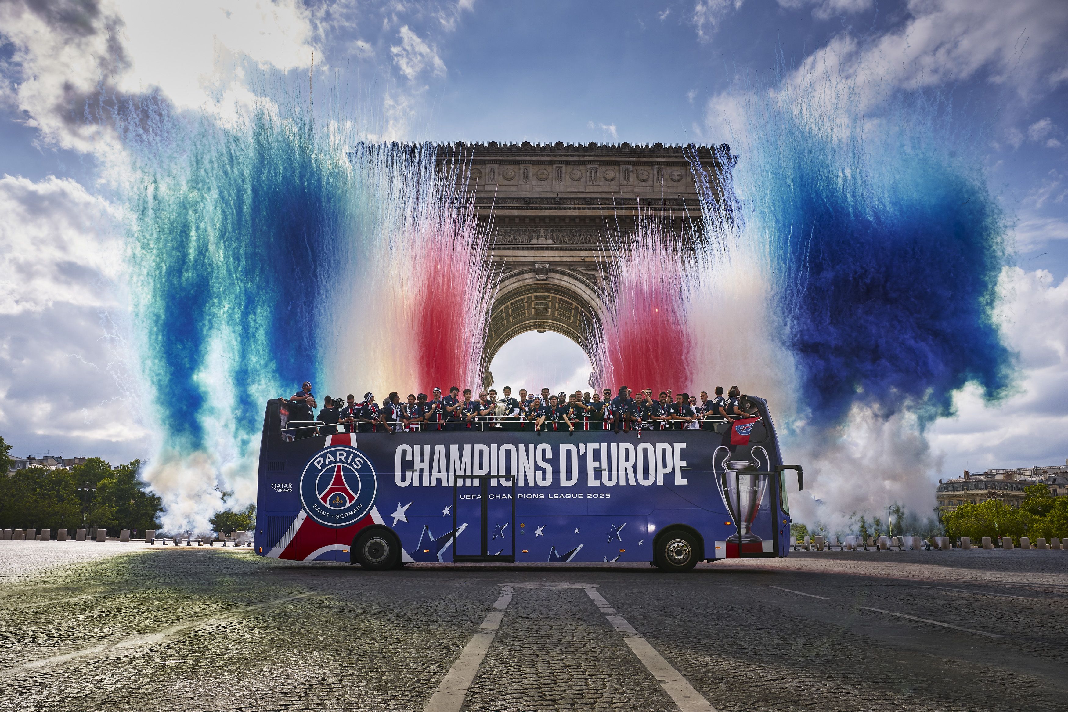 3500x2333 Paris Saint Germain UEFA Champions League Victory HD Wallpaper With Arc De Triomphex2333