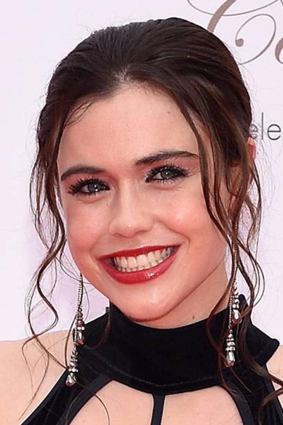 946x1420 Filmy a seriály Jennie Jacques