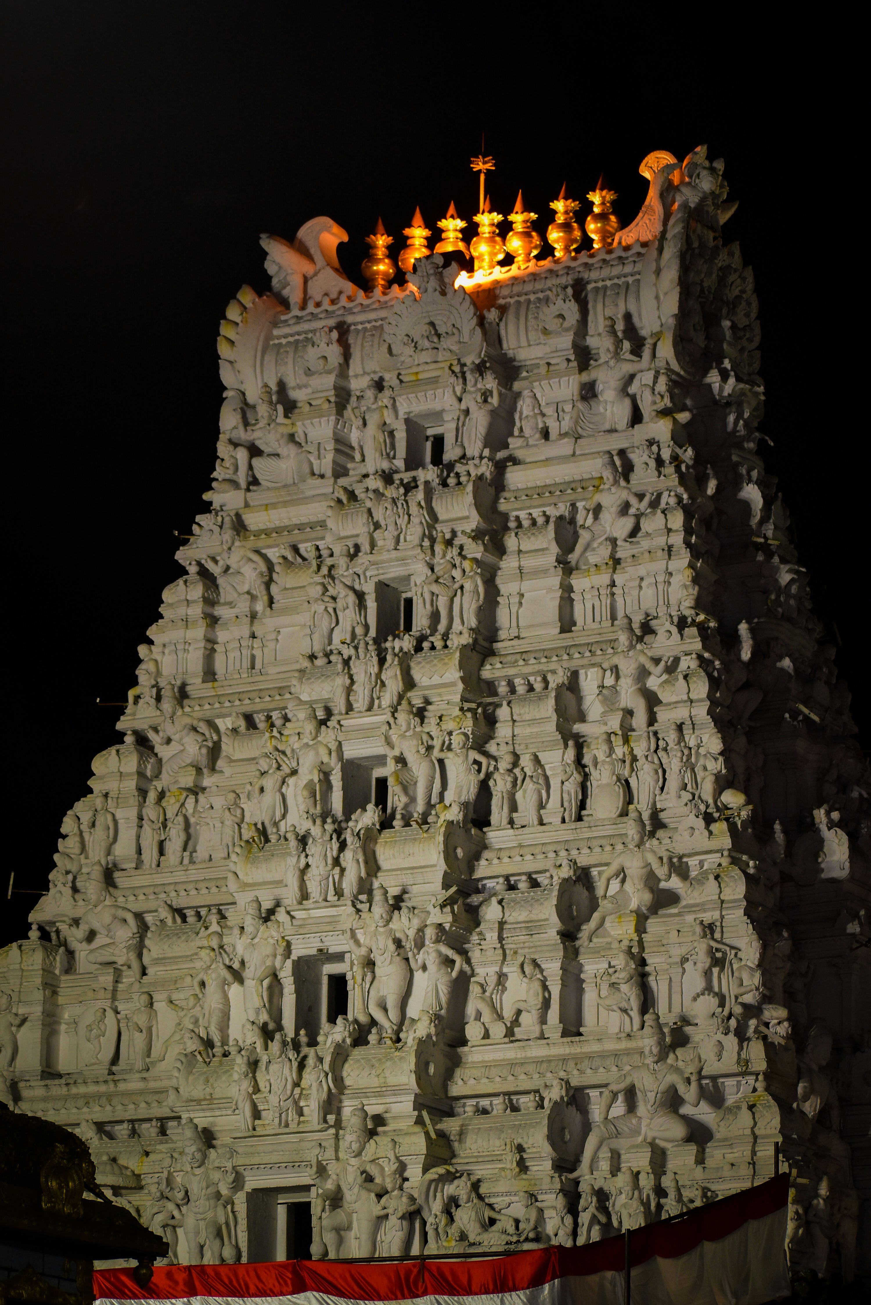 3000x4496 Tirumala Picture. Download Free Image