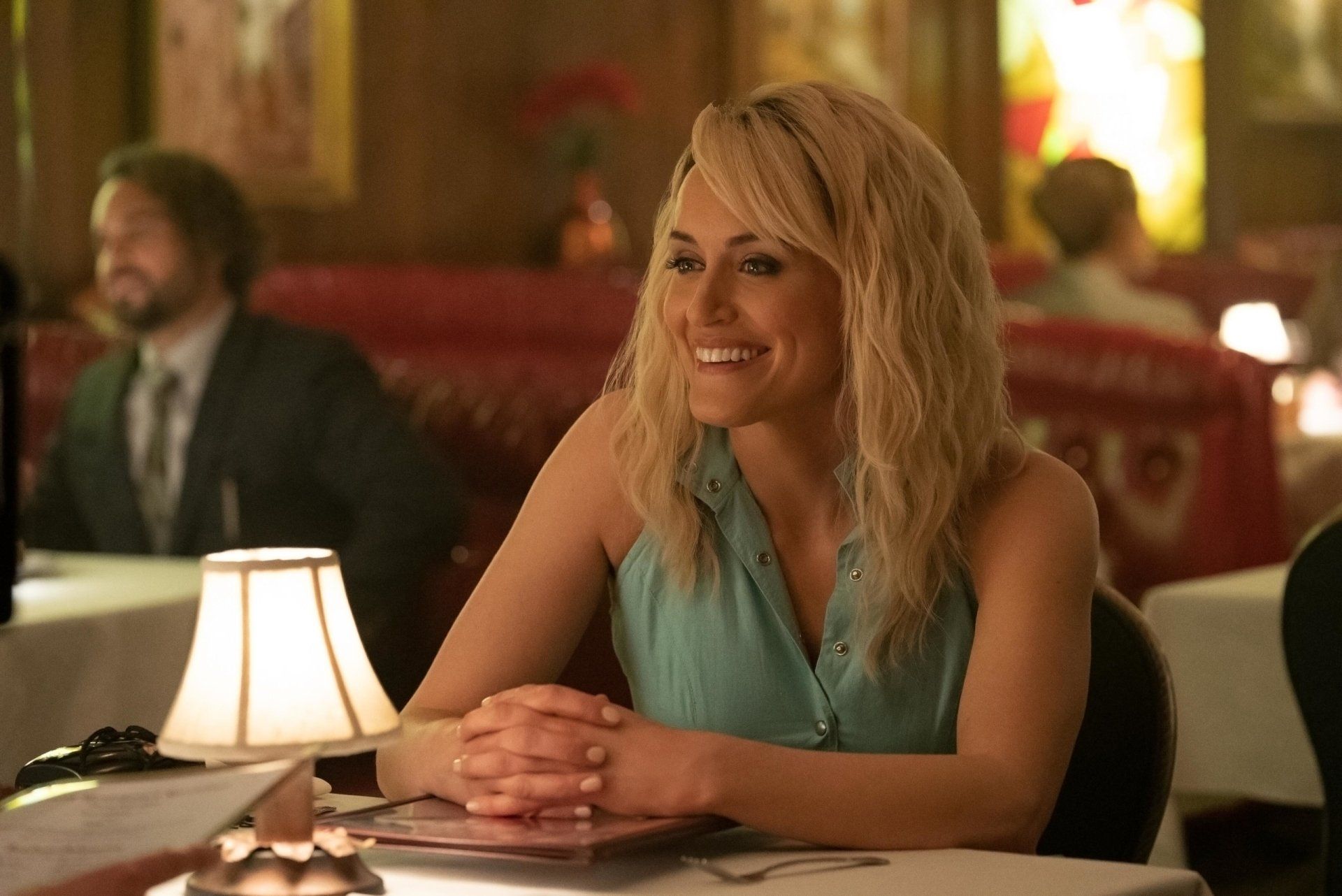 1920x1282 Download Taylor Schilling TV Show Pam & Tommy HD Wallpaperx1709