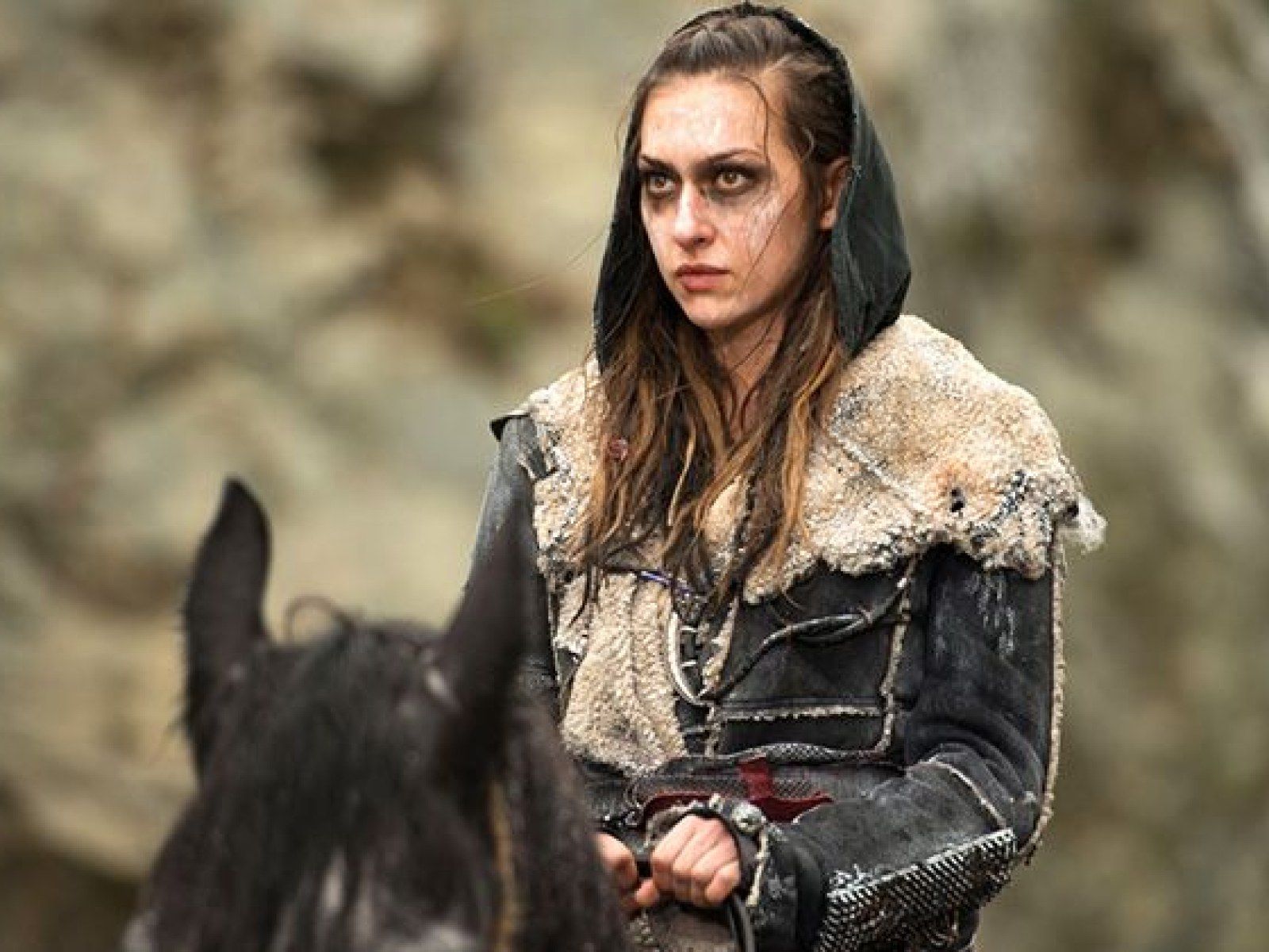1600x1200 The 100' Season 5 Spoilers: Tasya Teles Promoted To Series Regular As Echo