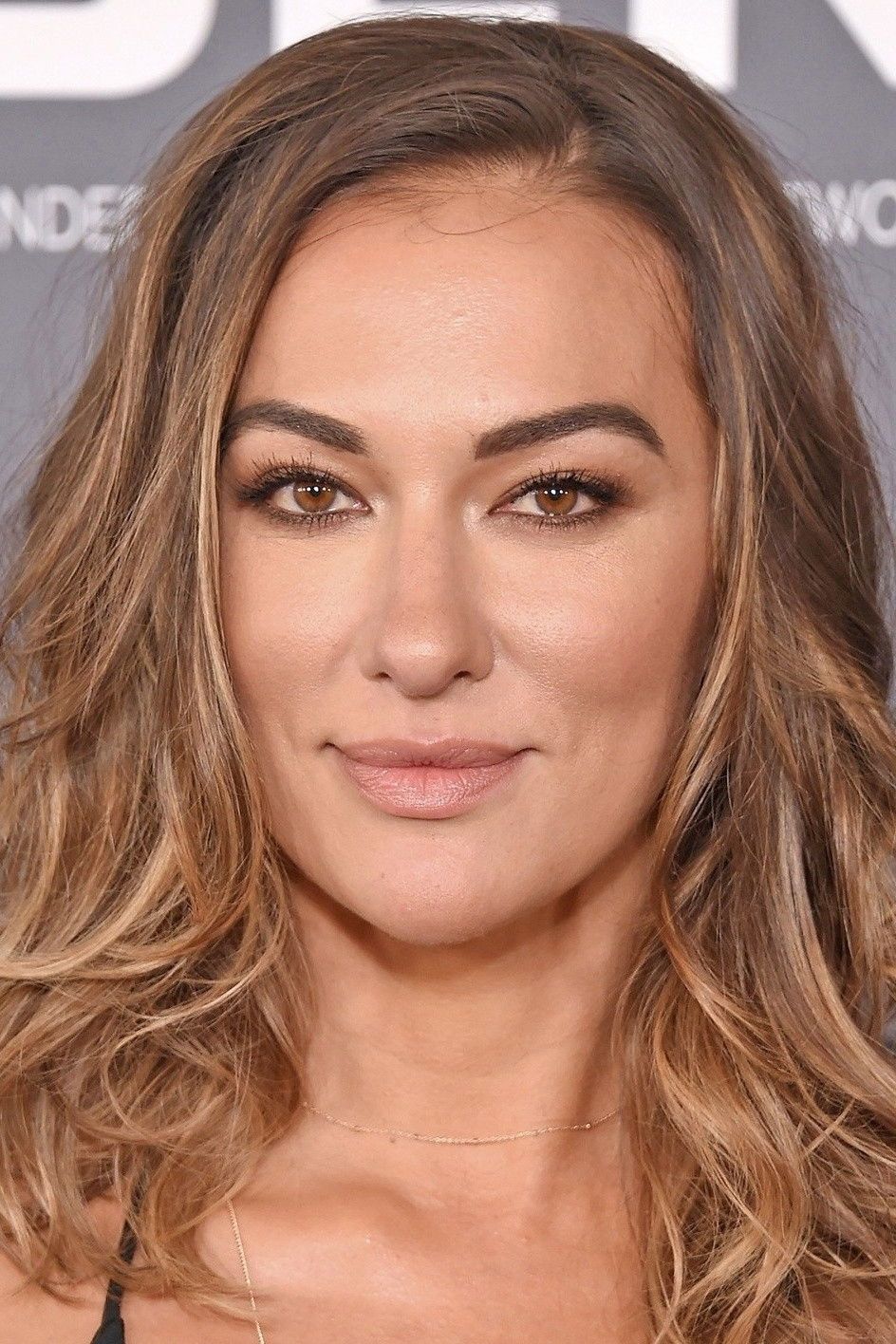 944x1416 Tasya Teles Image