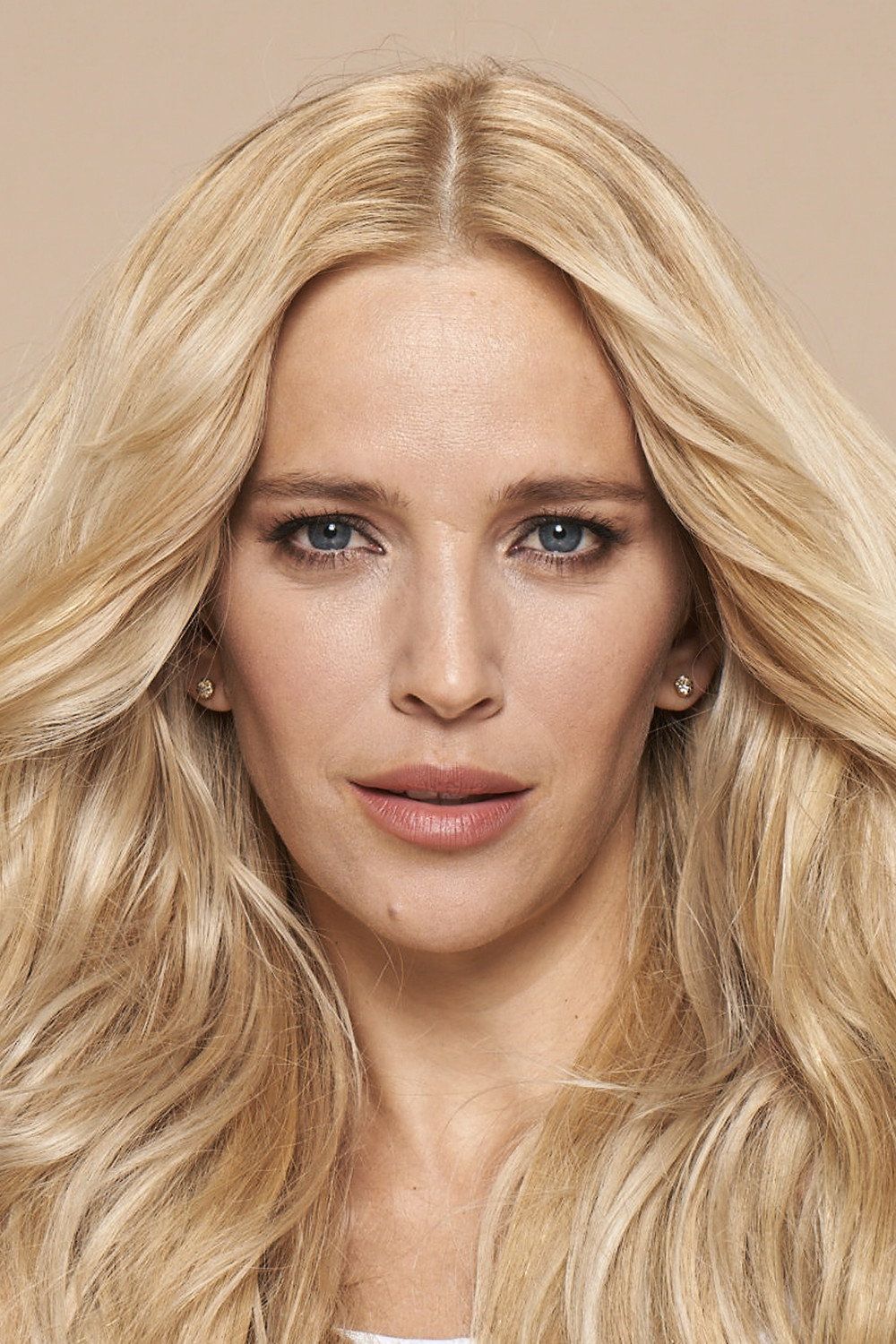 1000x1500 Luisana Lopilato Image