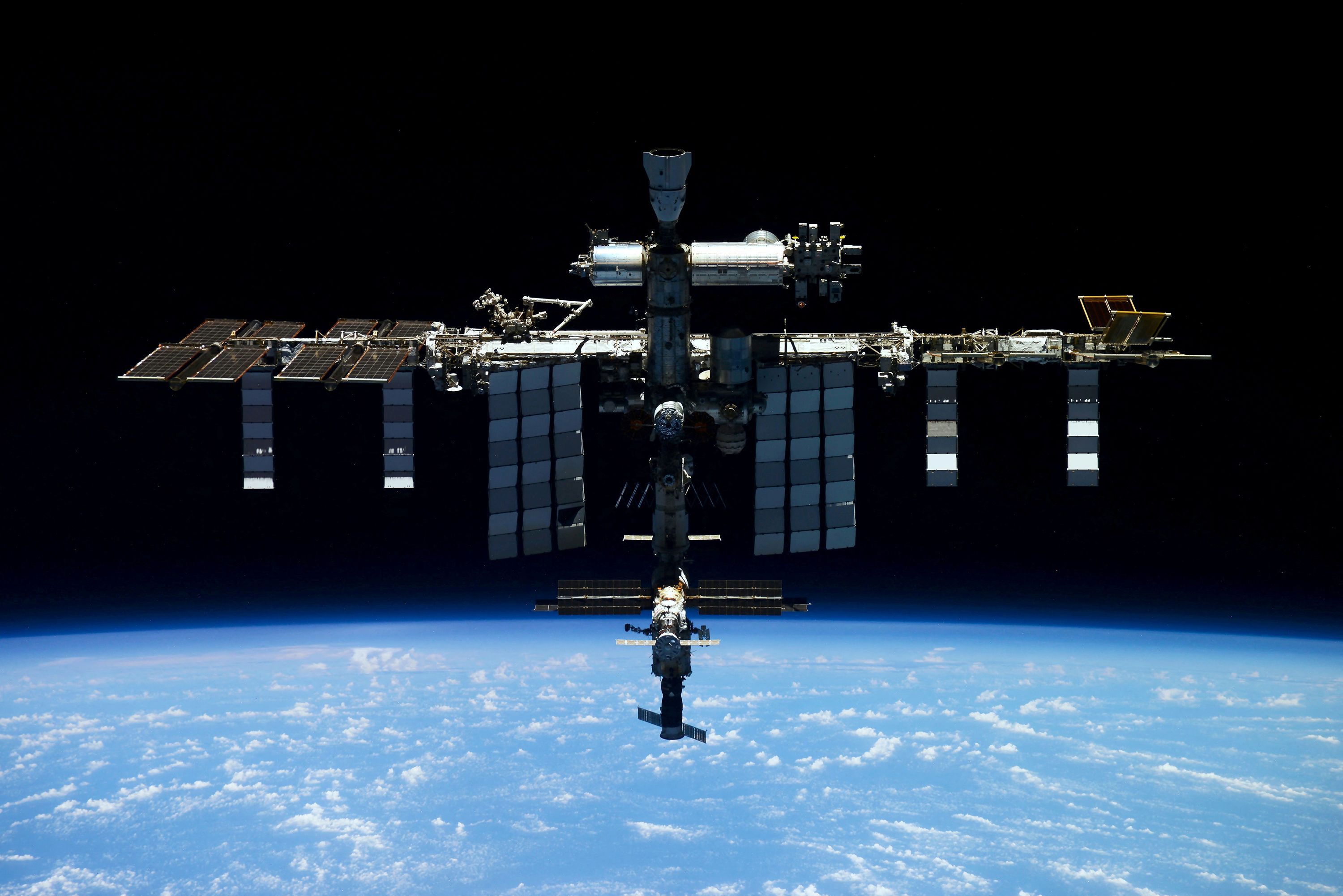 3000x2002 International Space Station swerves to avoid Russian space debris, NASA says