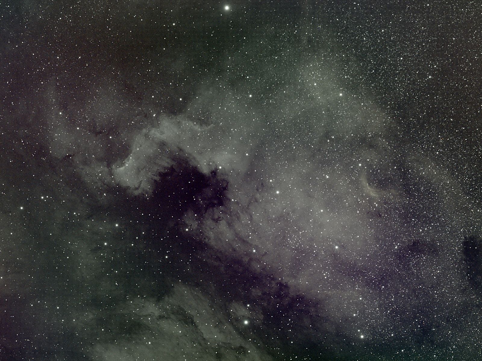 1600x1200 Colorless North American Nebula