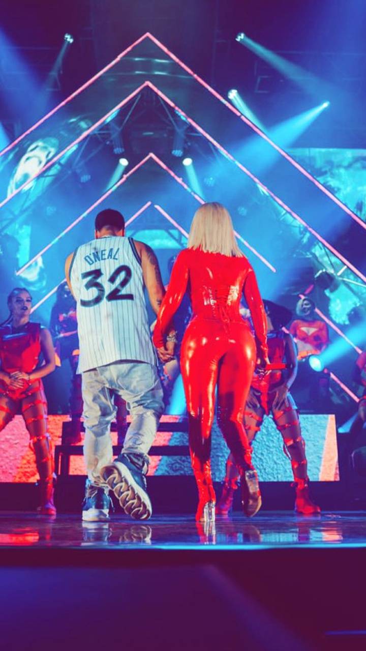 720x1280 Anuel Y Karol G wallpaper