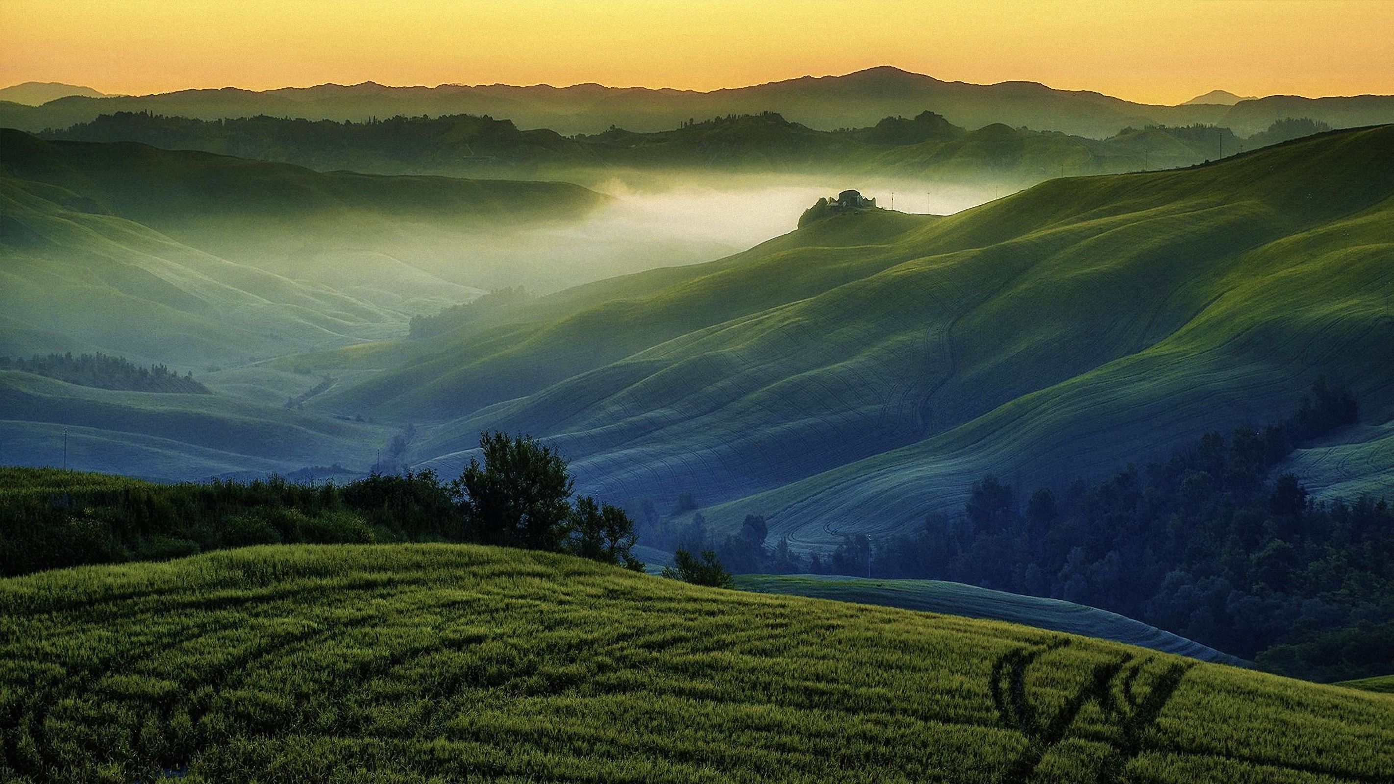 2844x1600 Serene Hillside Dawn: HD Nature Landscape Wallpaperx1600