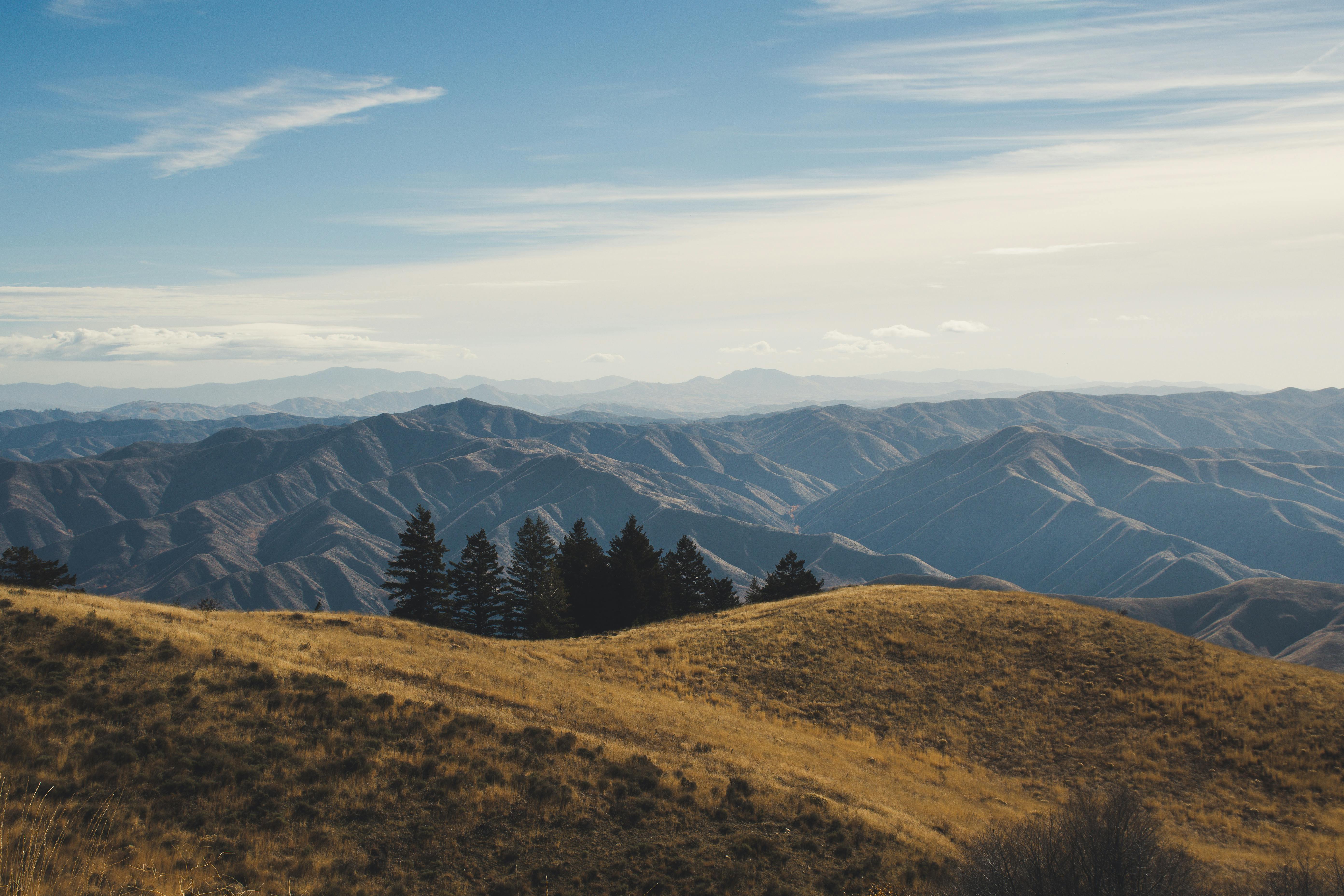 5568x3712 Scenic View Of Mountains · Free
