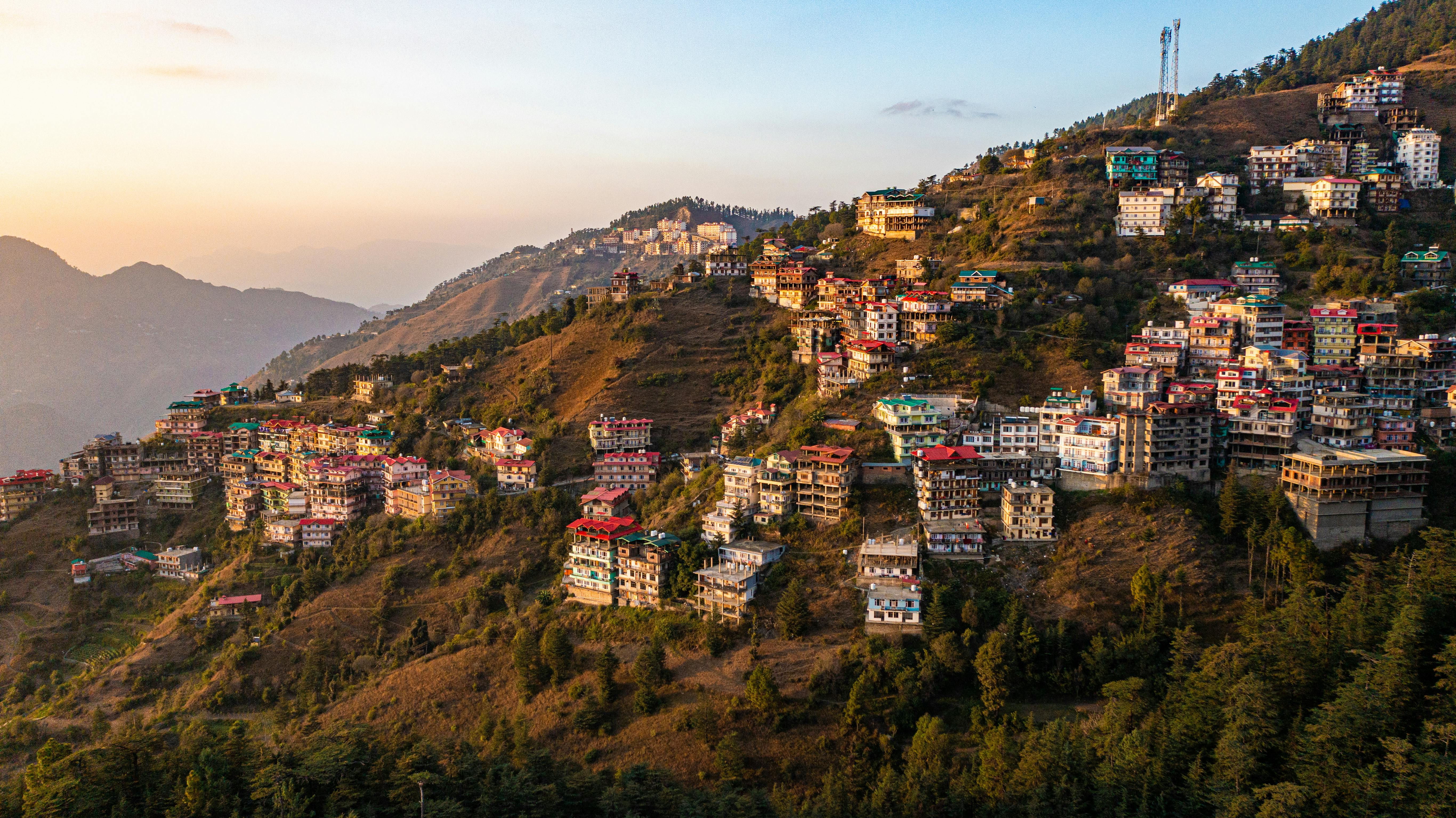 5464x3073 Scenic View of Shimla Hills at Sunrise · Free