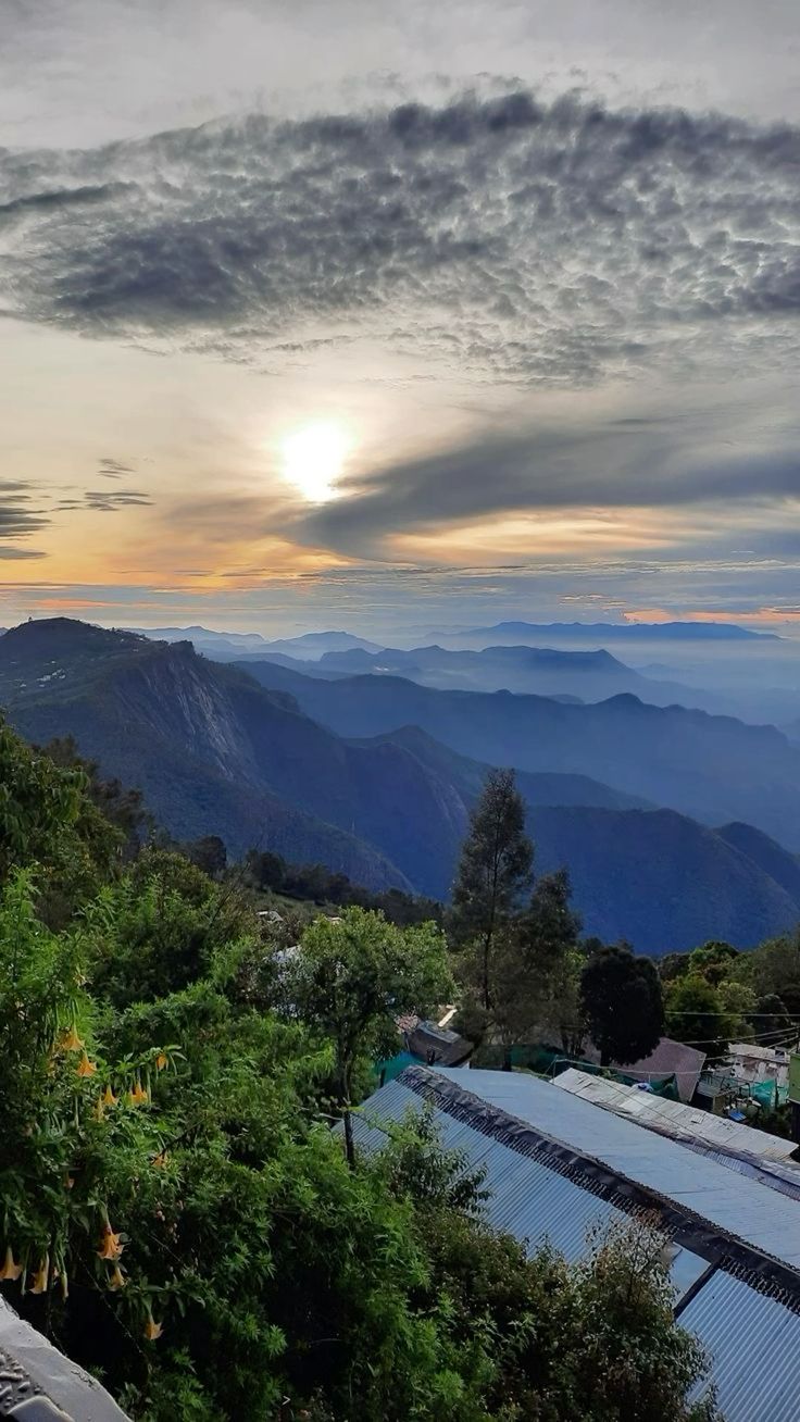 736x1308 Mountain VIEWS