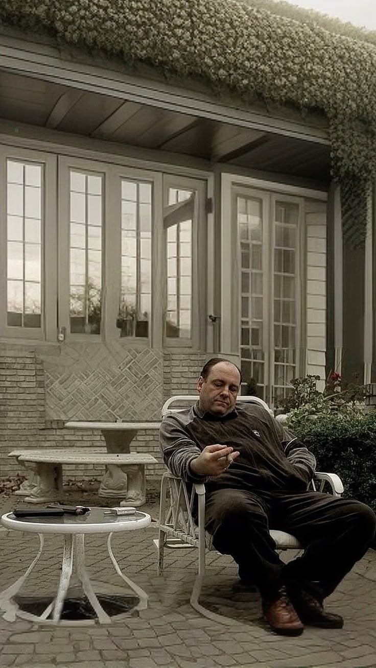 736x1308 The Sopranos