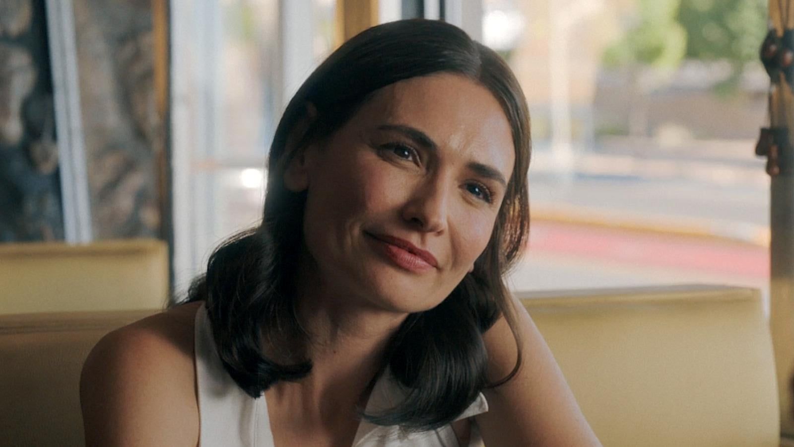 1600x900 TVLine's Performer Of The Week: Karolina Wydra (Pluribus)